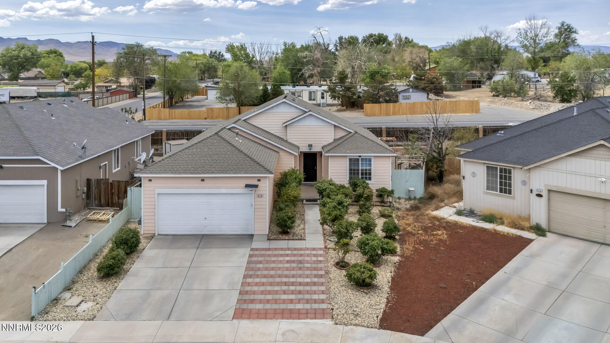 570 Sunrise Circle Property Photo 6