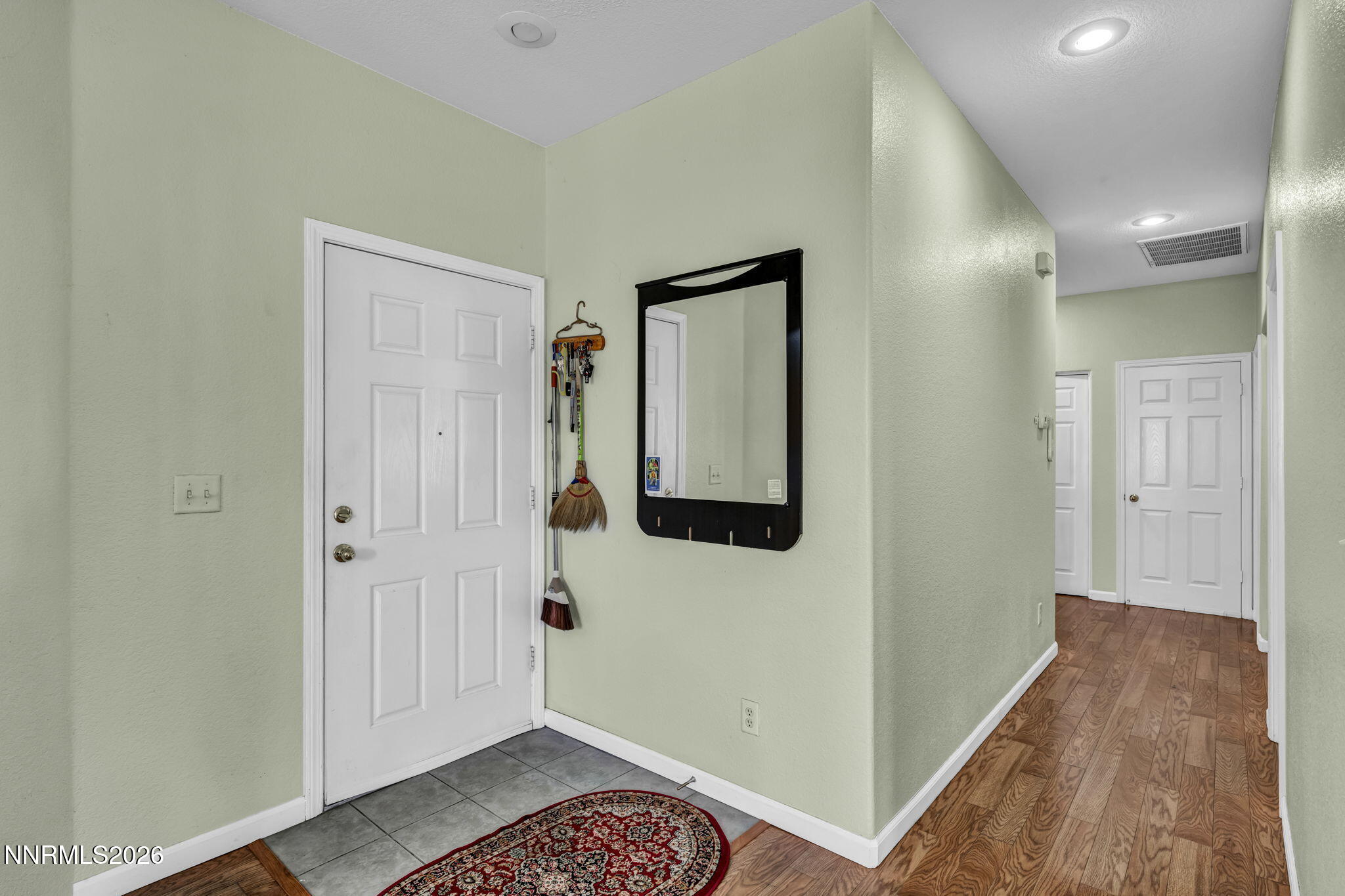 570 Sunrise Circle Property Photo 7