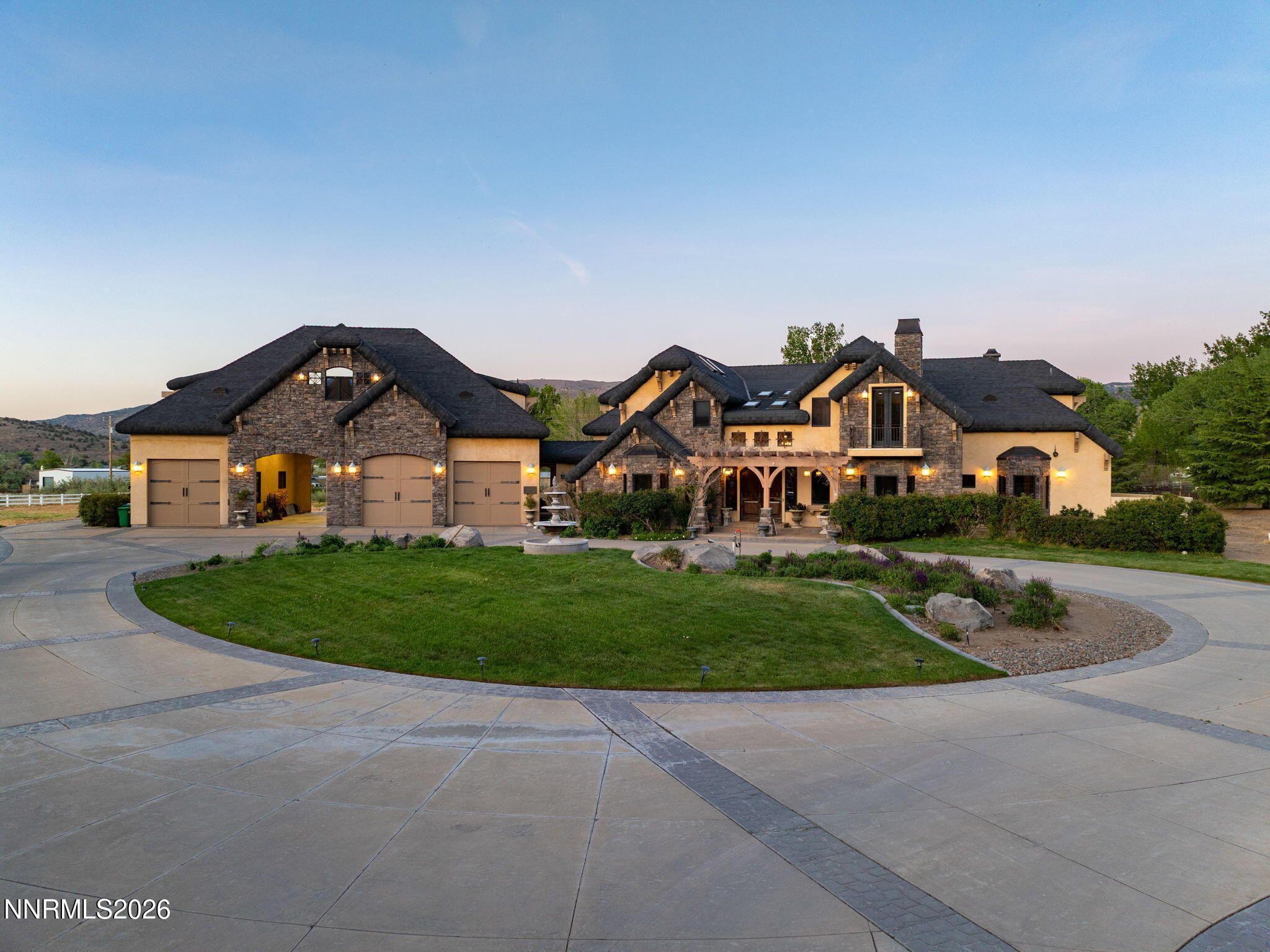 123 Andrew Lane Property Photo 7