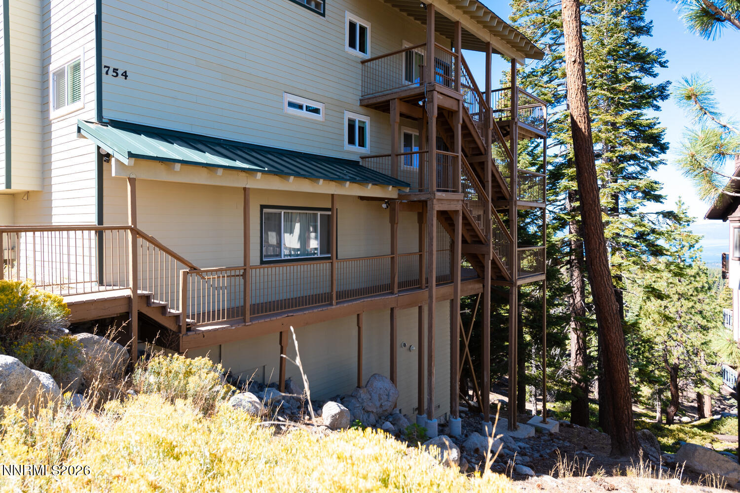 754 Milky Way Court # B Property Photo 3