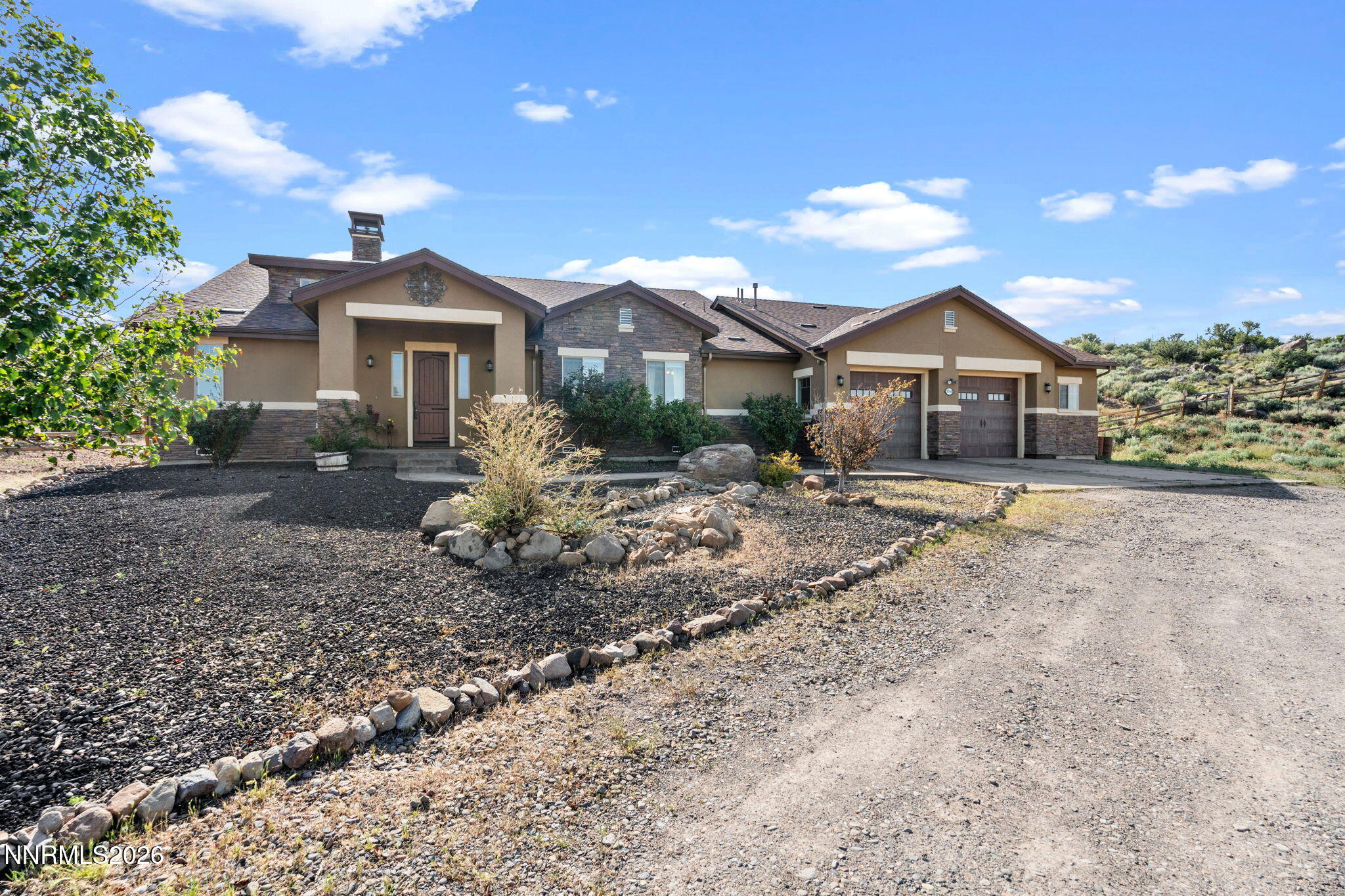 5764 Carl Dr Drive Property Photo 2