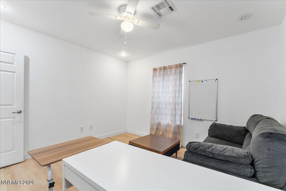438 Pyramid Way Property Photo 15