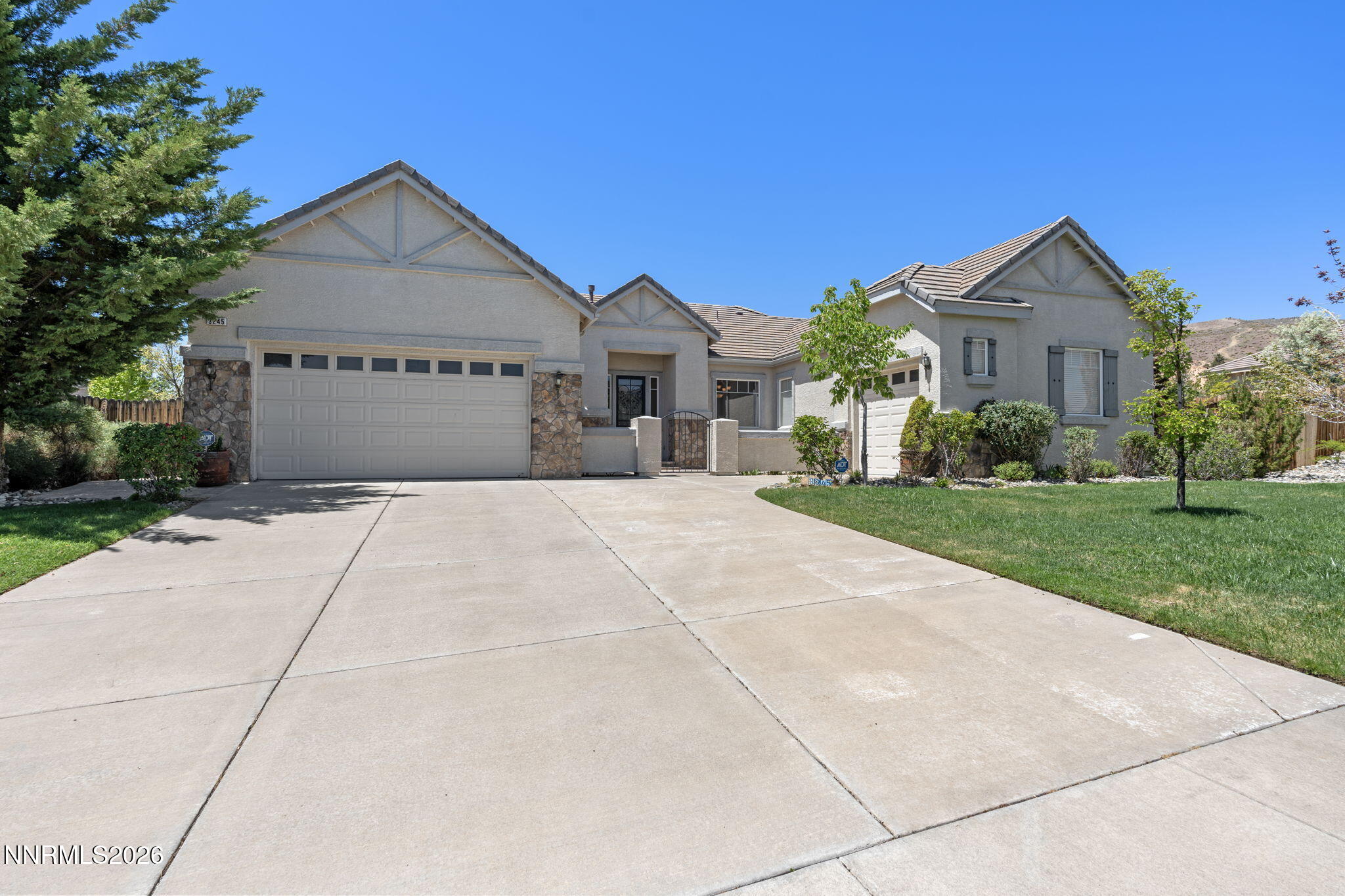 3245 Quartzite Drive Property Photo 3
