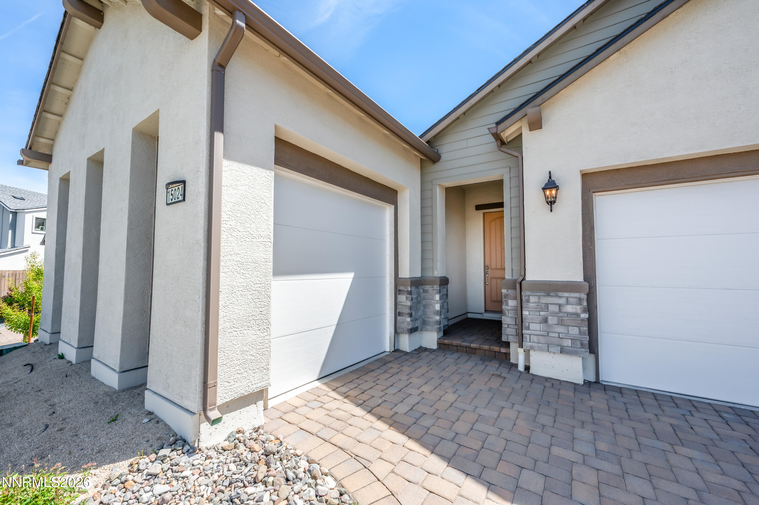 15024 Emerald Sunset Lane Property Photo 10