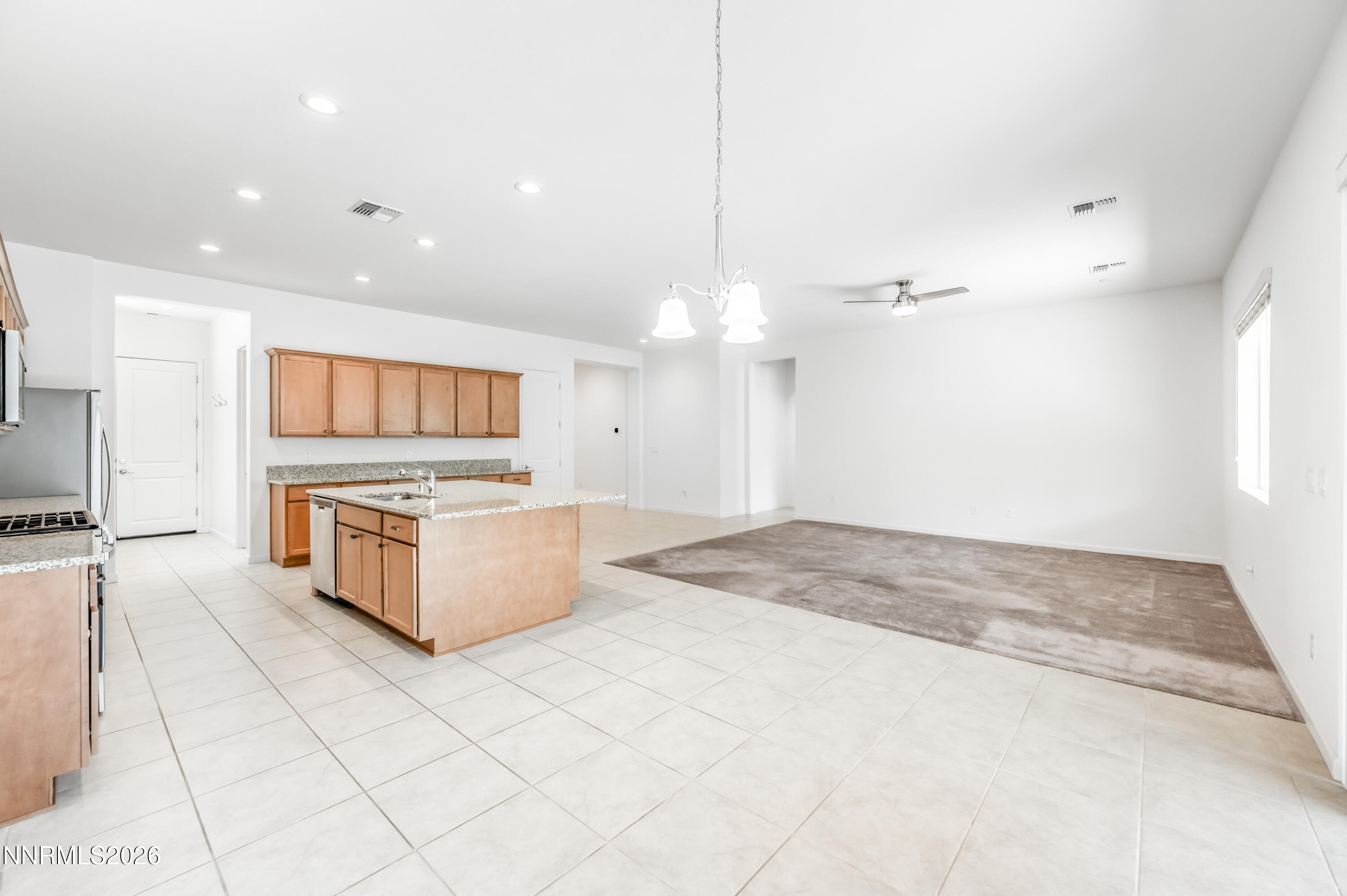 15024 Emerald Sunset Lane Property Photo 23