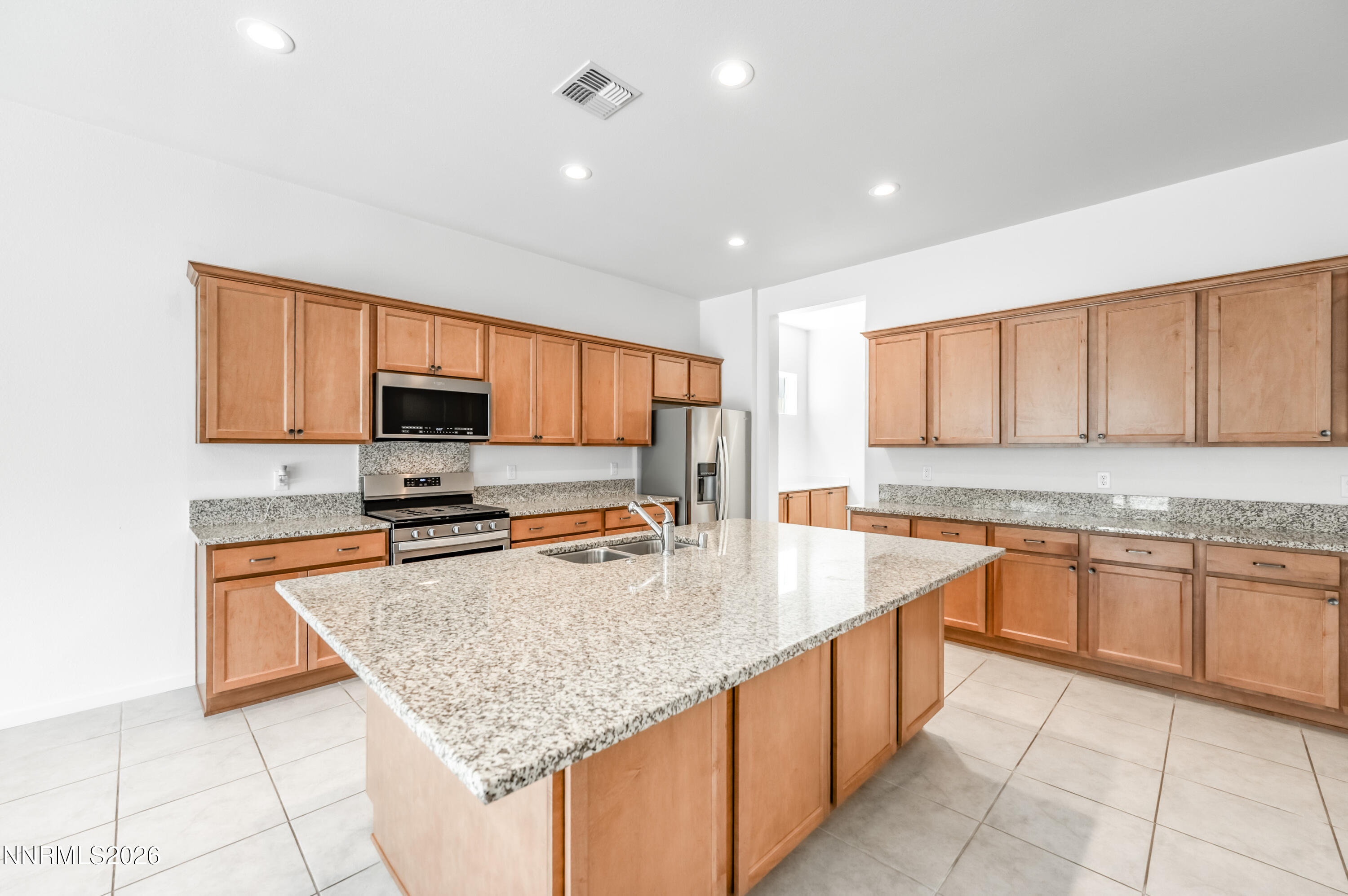 15024 Emerald Sunset Lane Property Photo 25