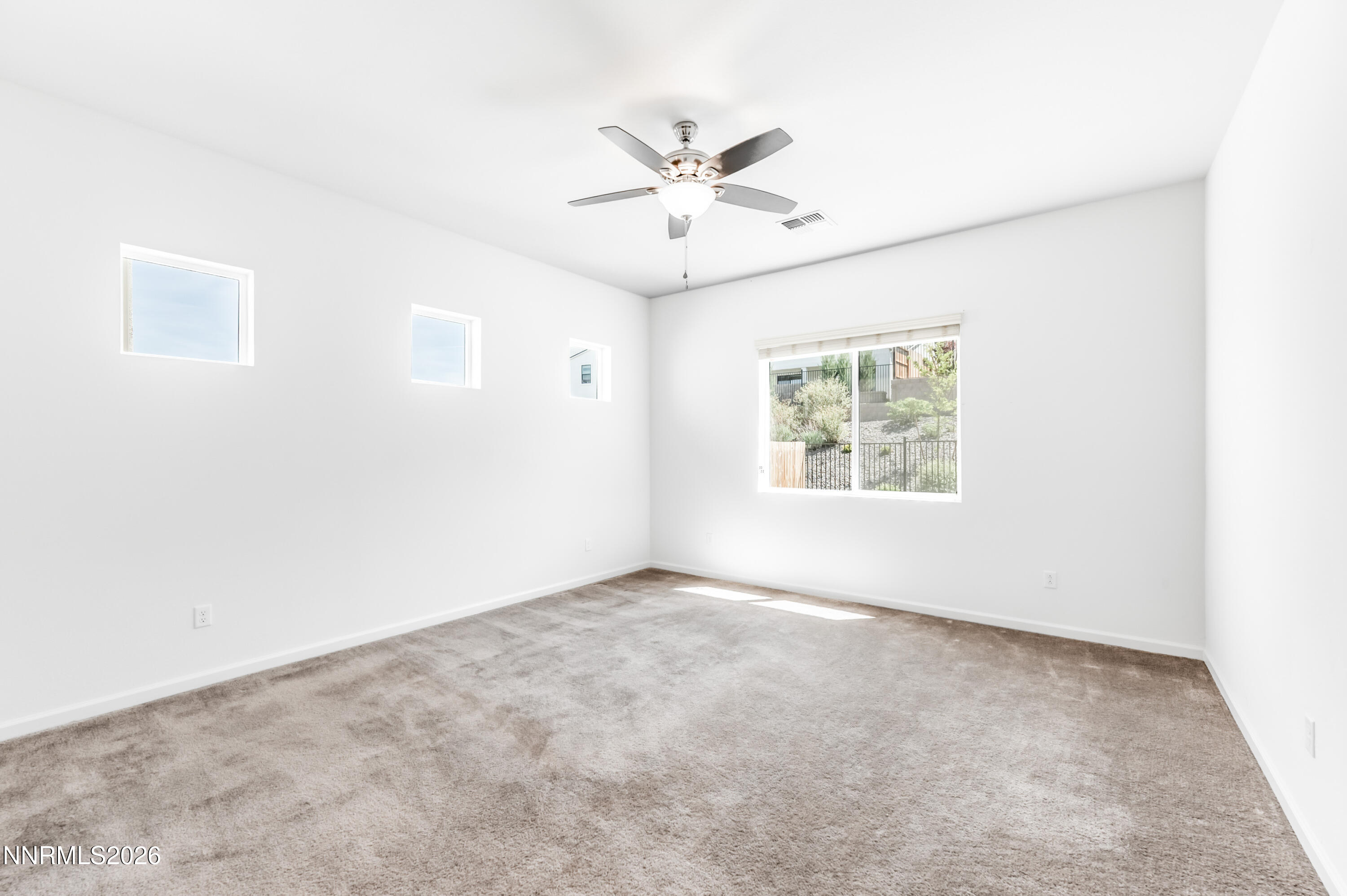 15024 Emerald Sunset Lane Property Photo 31