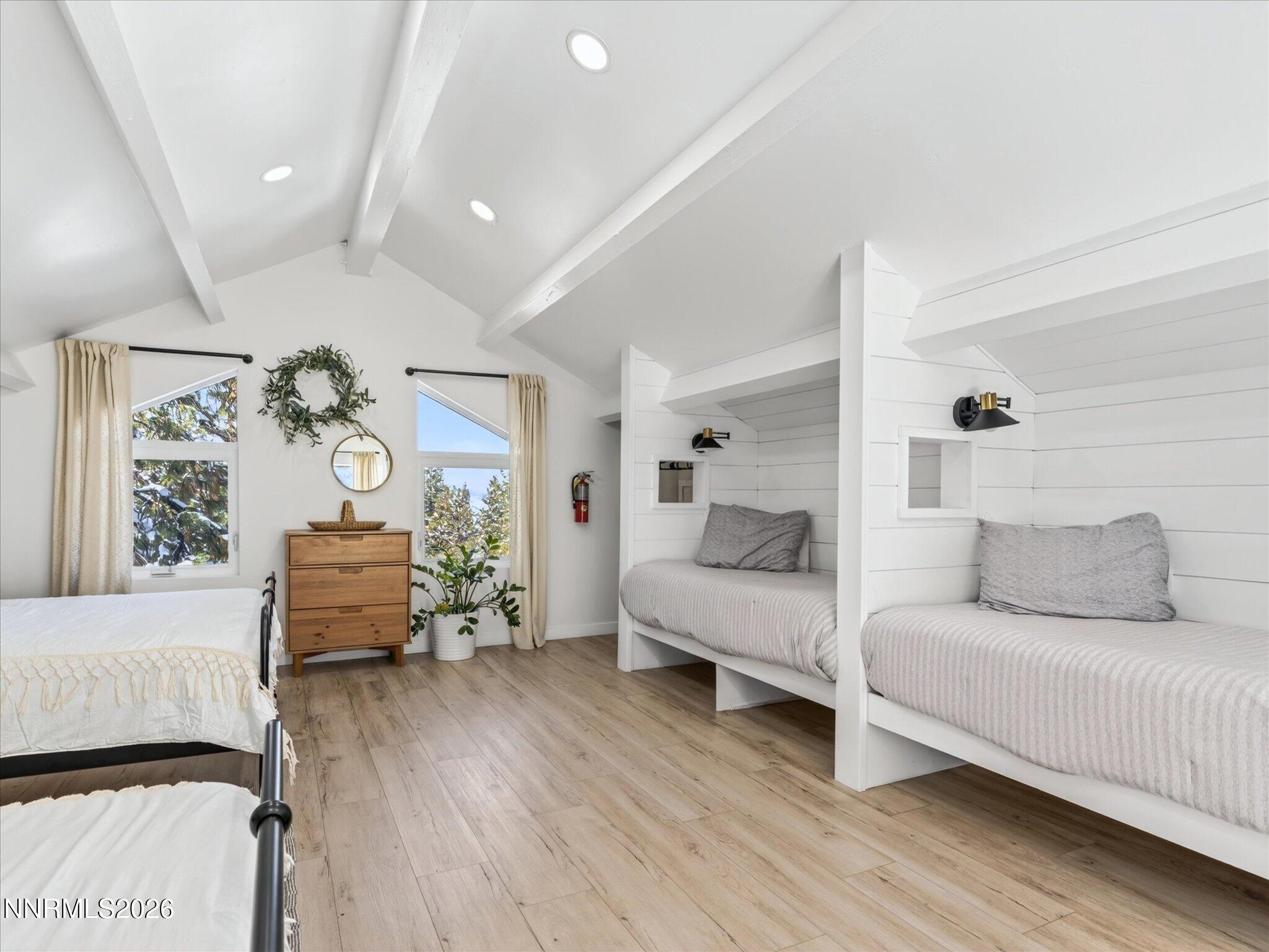 648 Lakeview Drive Property Photo 16