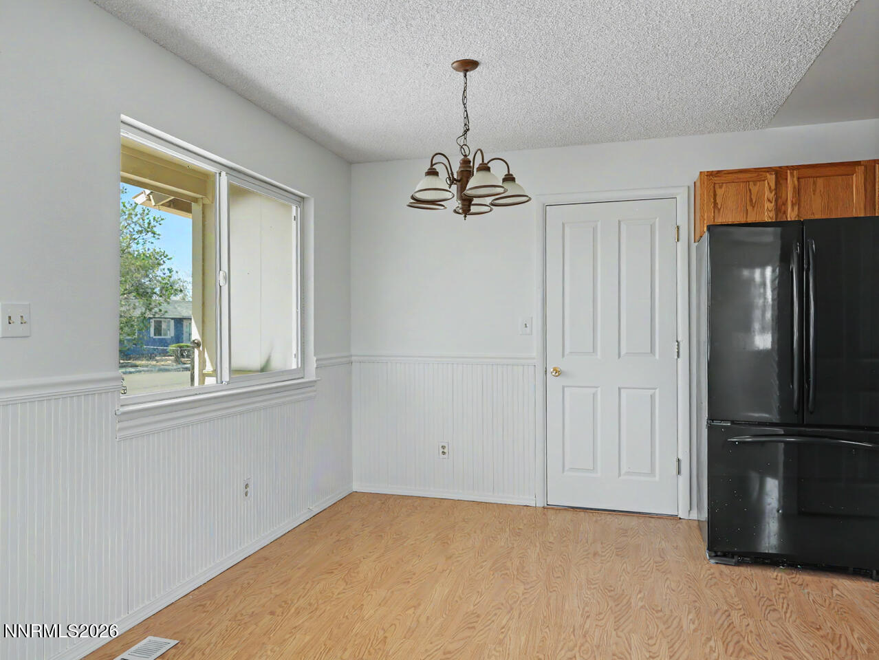 900 Joyce Court Property Photo 6