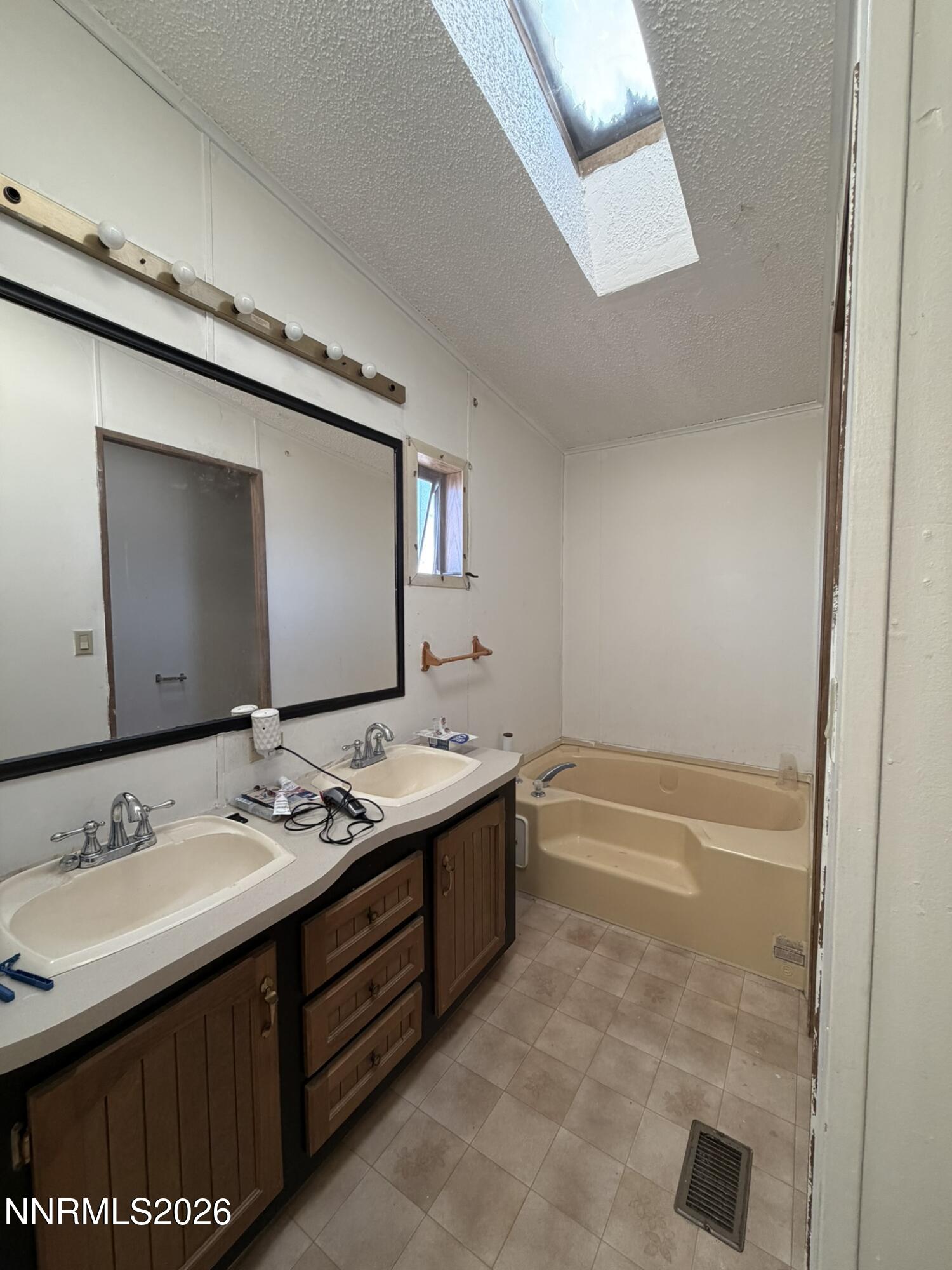 3440 Statler Drive Property Photo 21