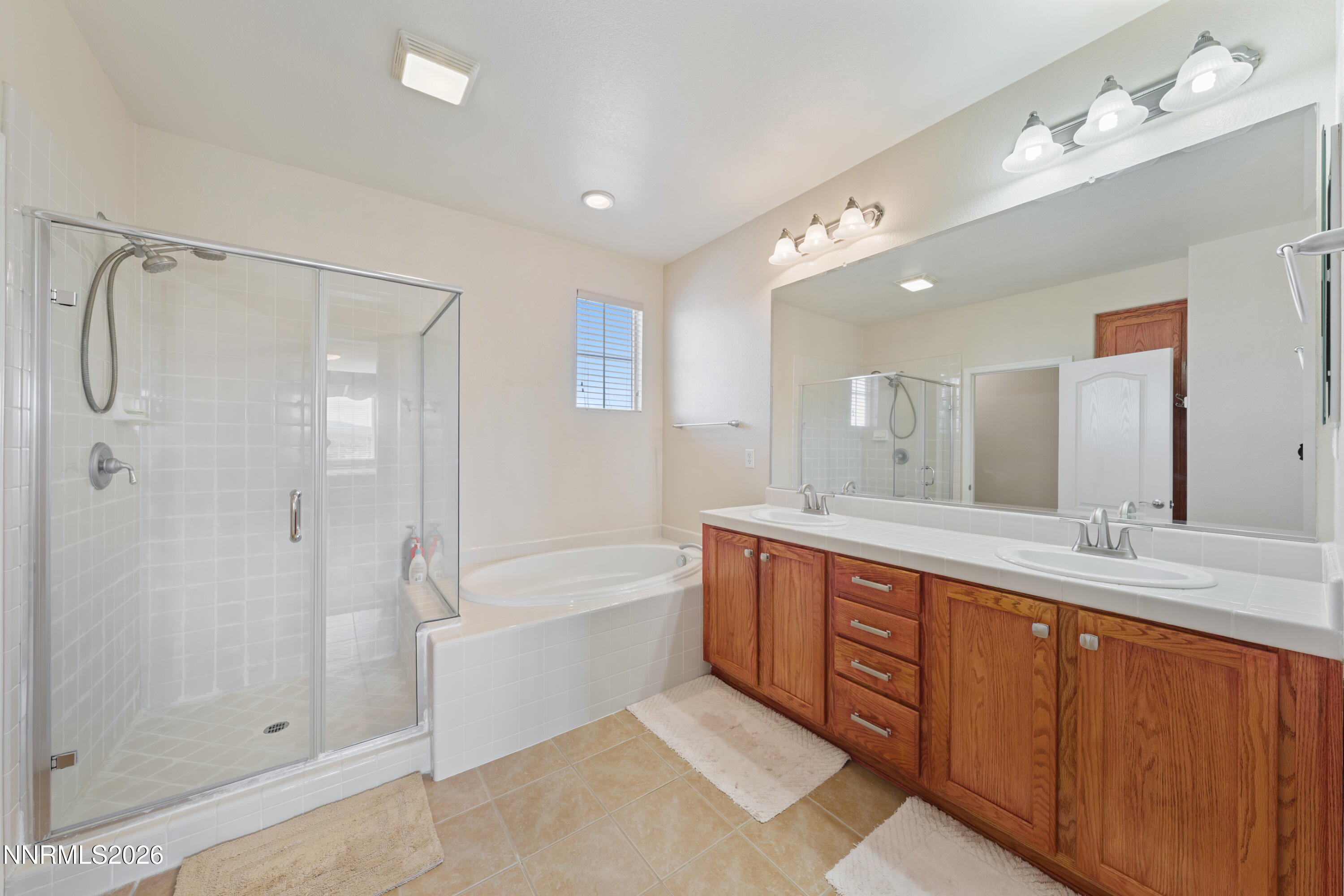 8135 Fire Opal Lane Property Photo 45