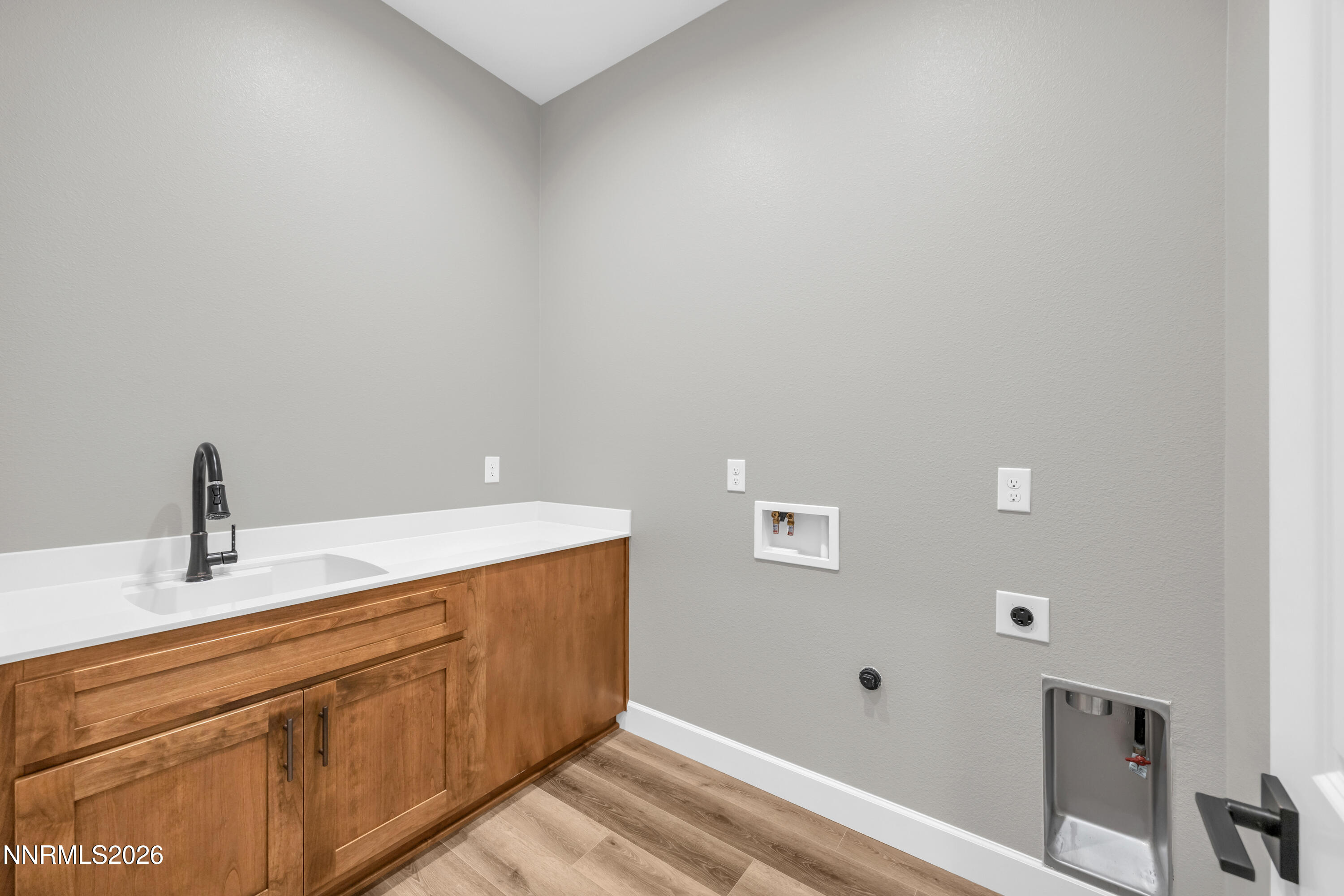 183 Starboard Drive Property Photo 9