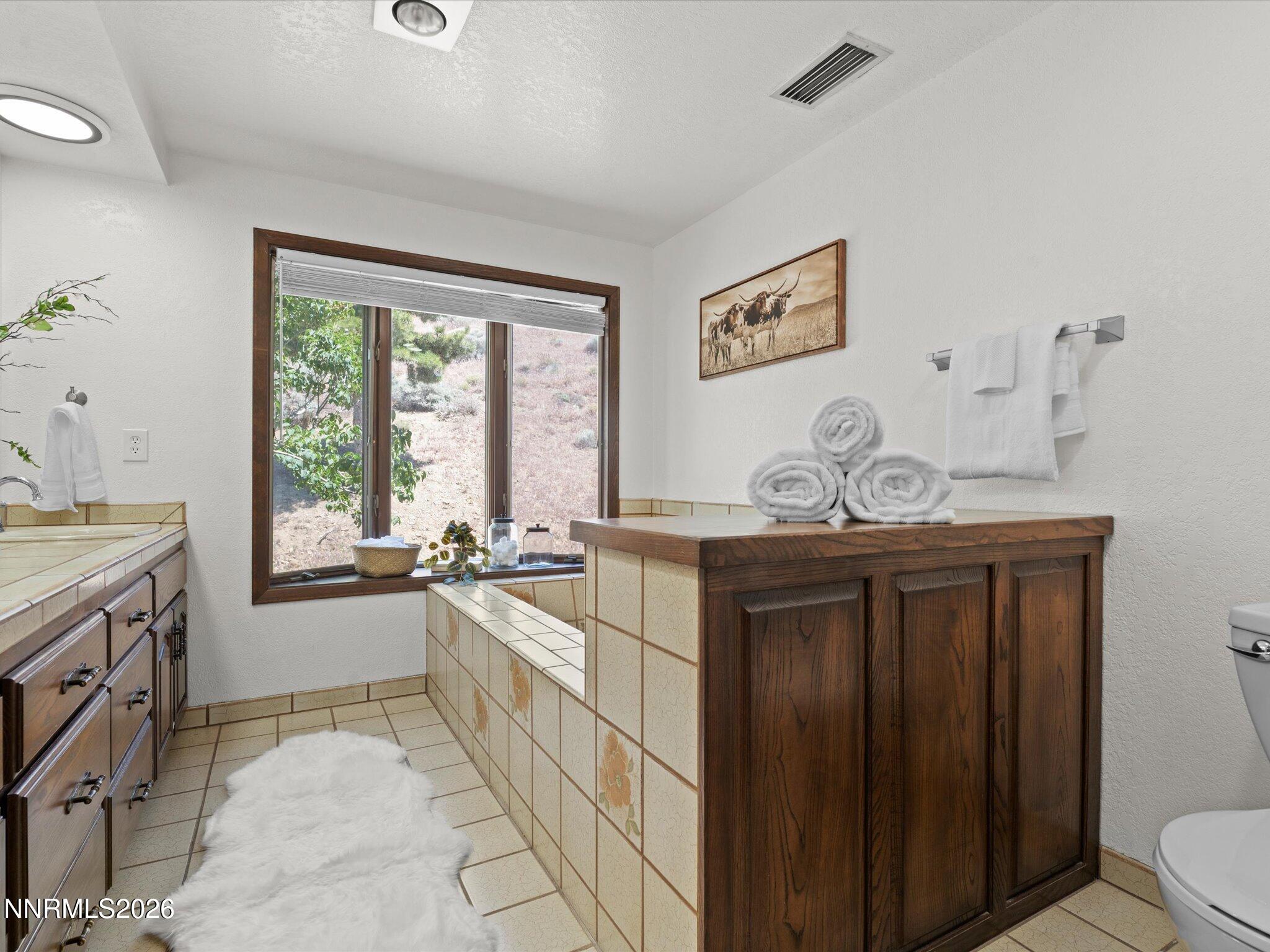 20449 Temelec Way Property Photo 31