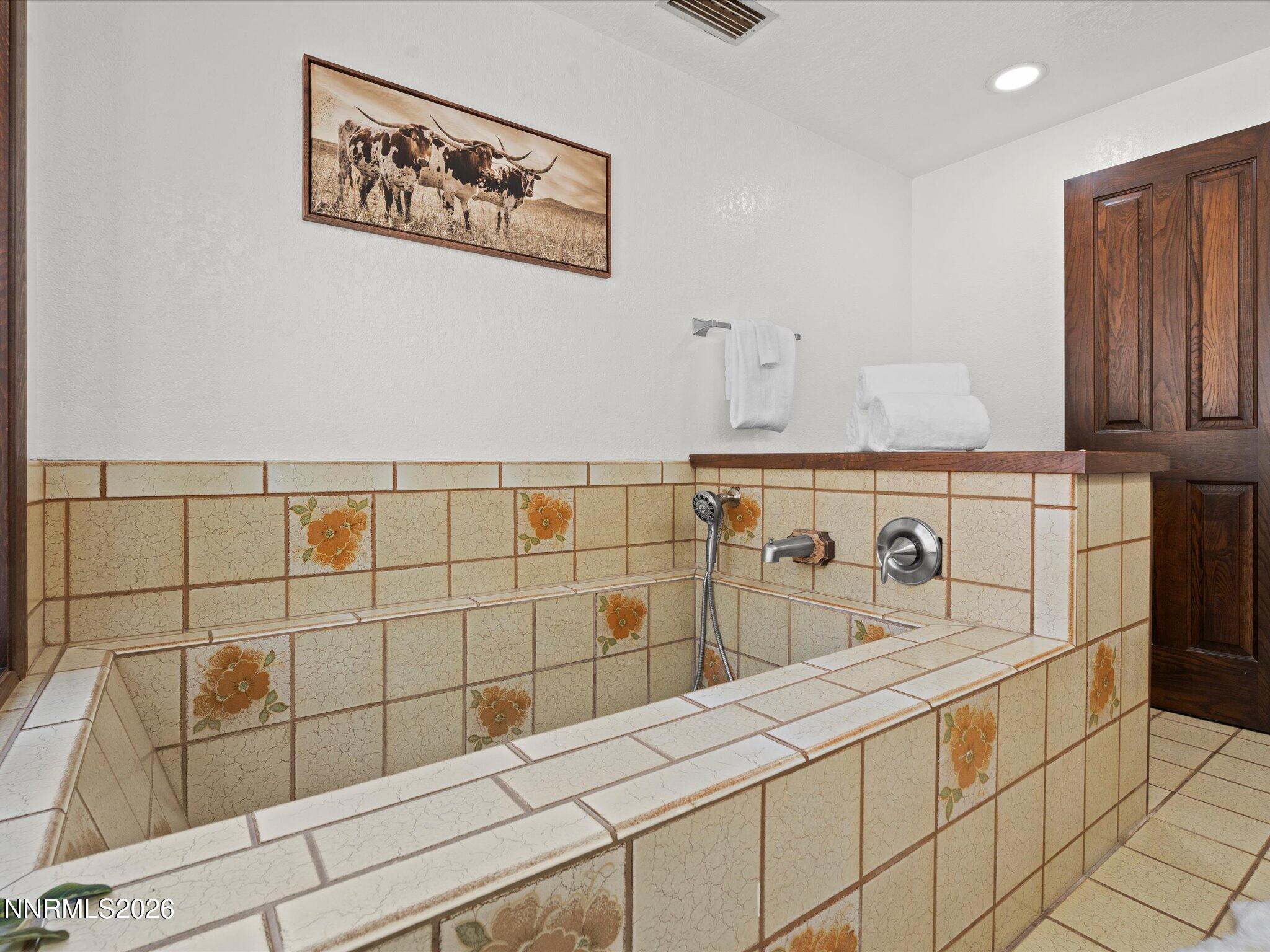 20449 Temelec Way Property Photo 34
