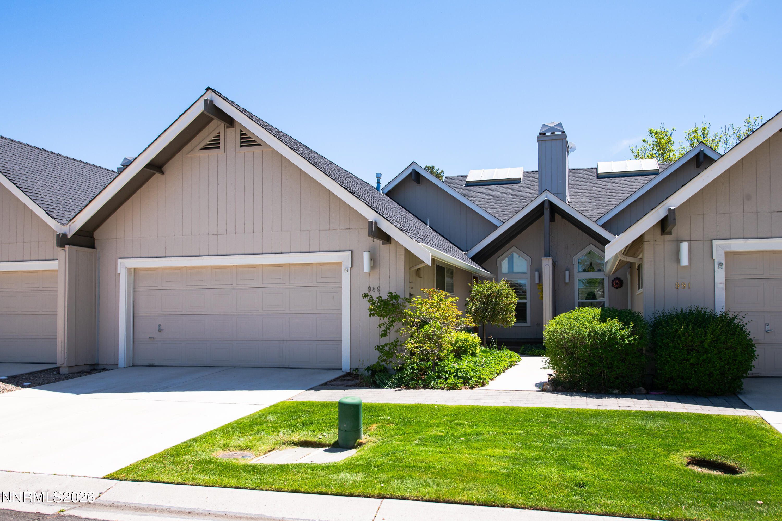 989 Aspen Grove Circle Property Photo 1