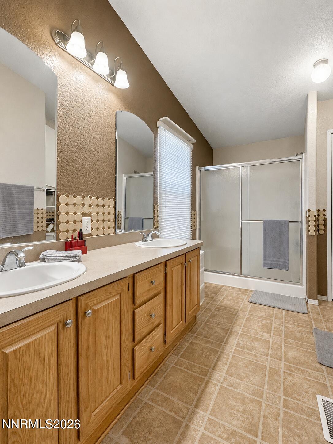 4045 Golden Circle Drive Property Photo 7