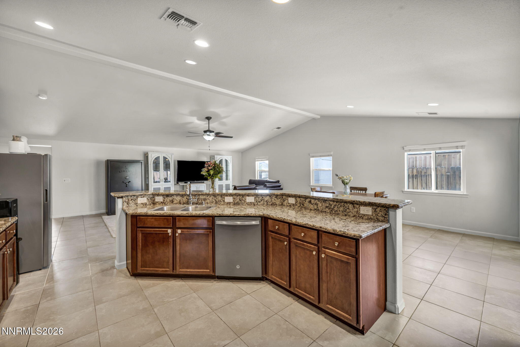 121 Bethpage Road Property Photo 16