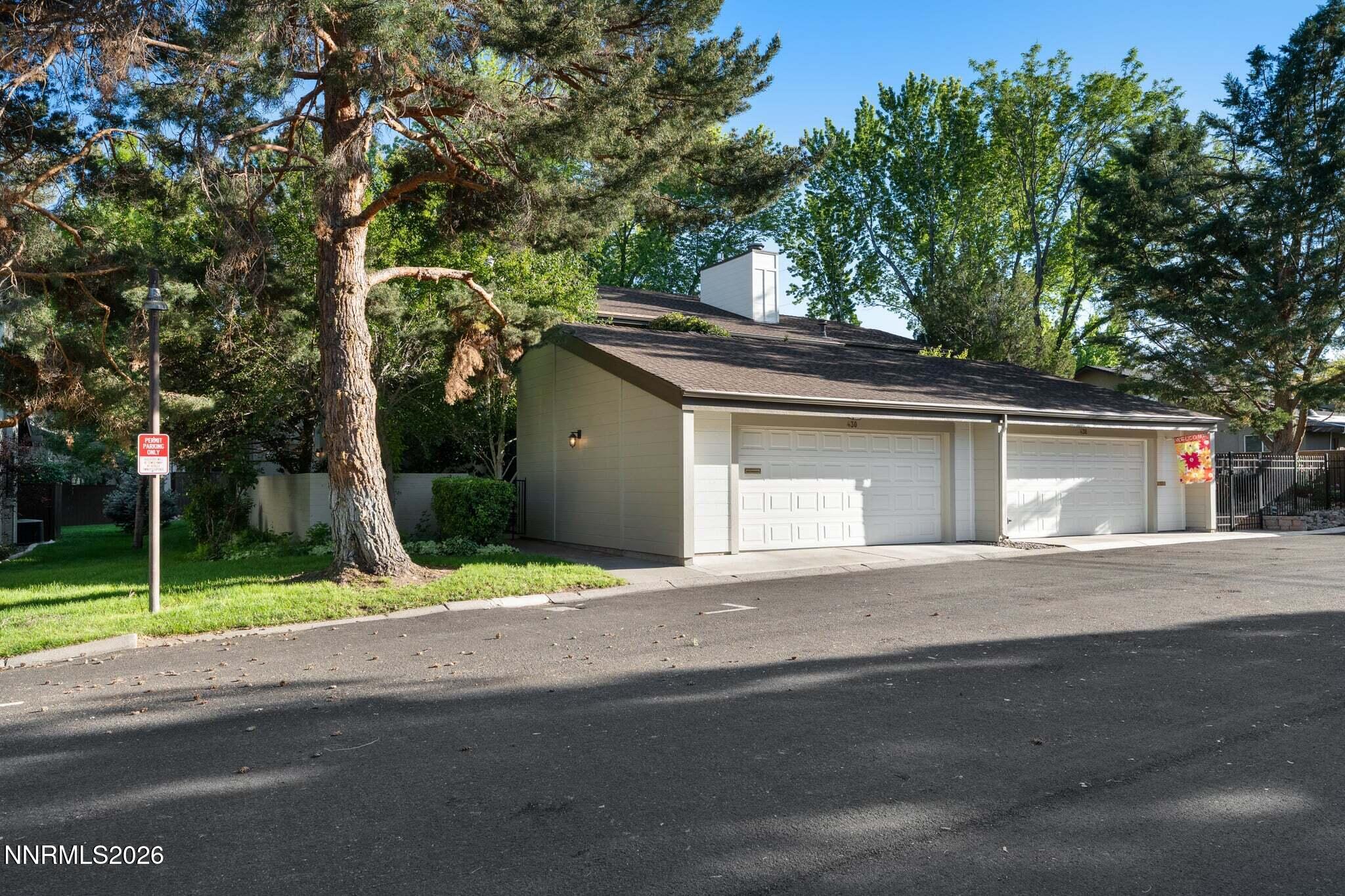 430 Angela Place Property Photo 4