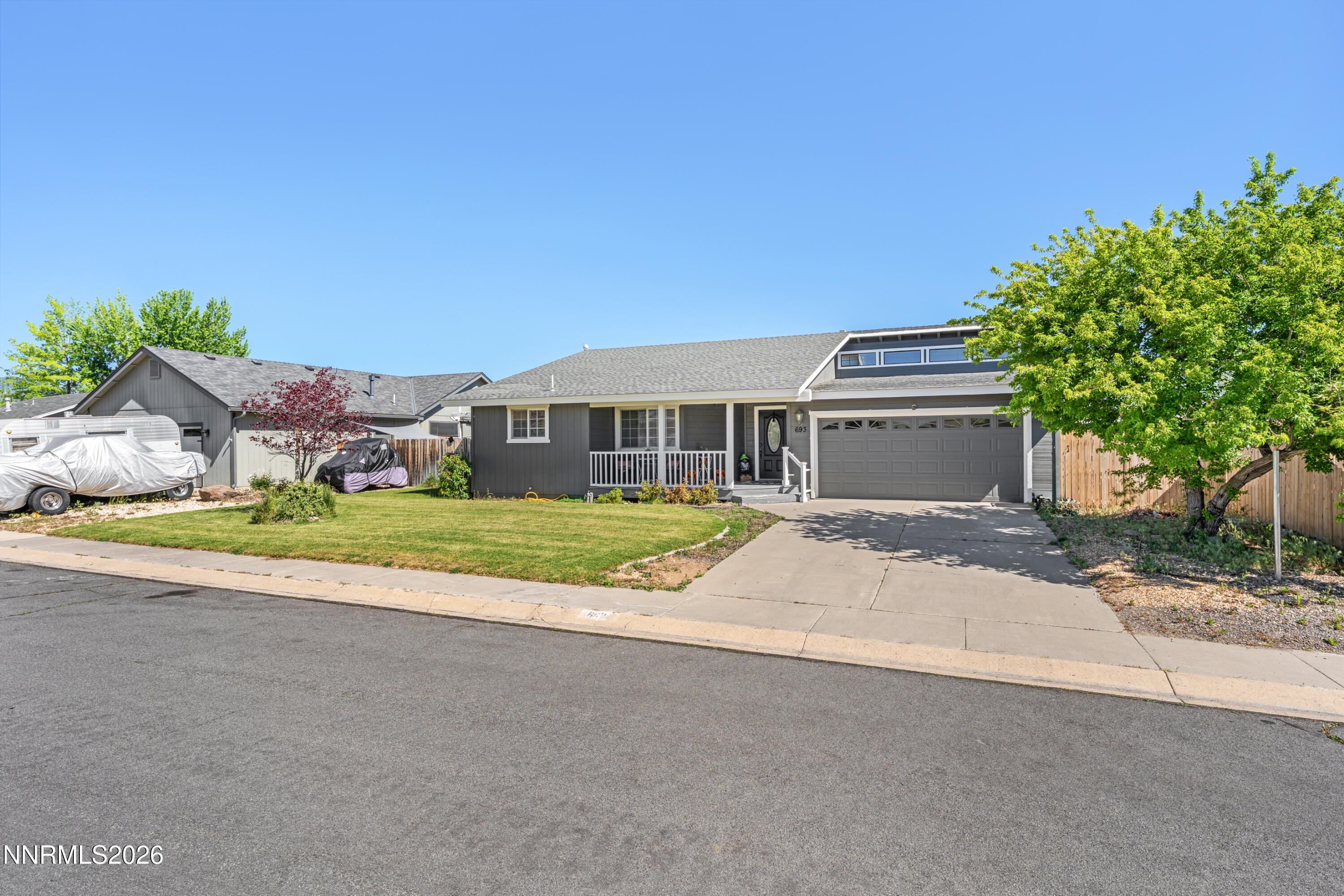 693 Lassen Way Property Photo 2