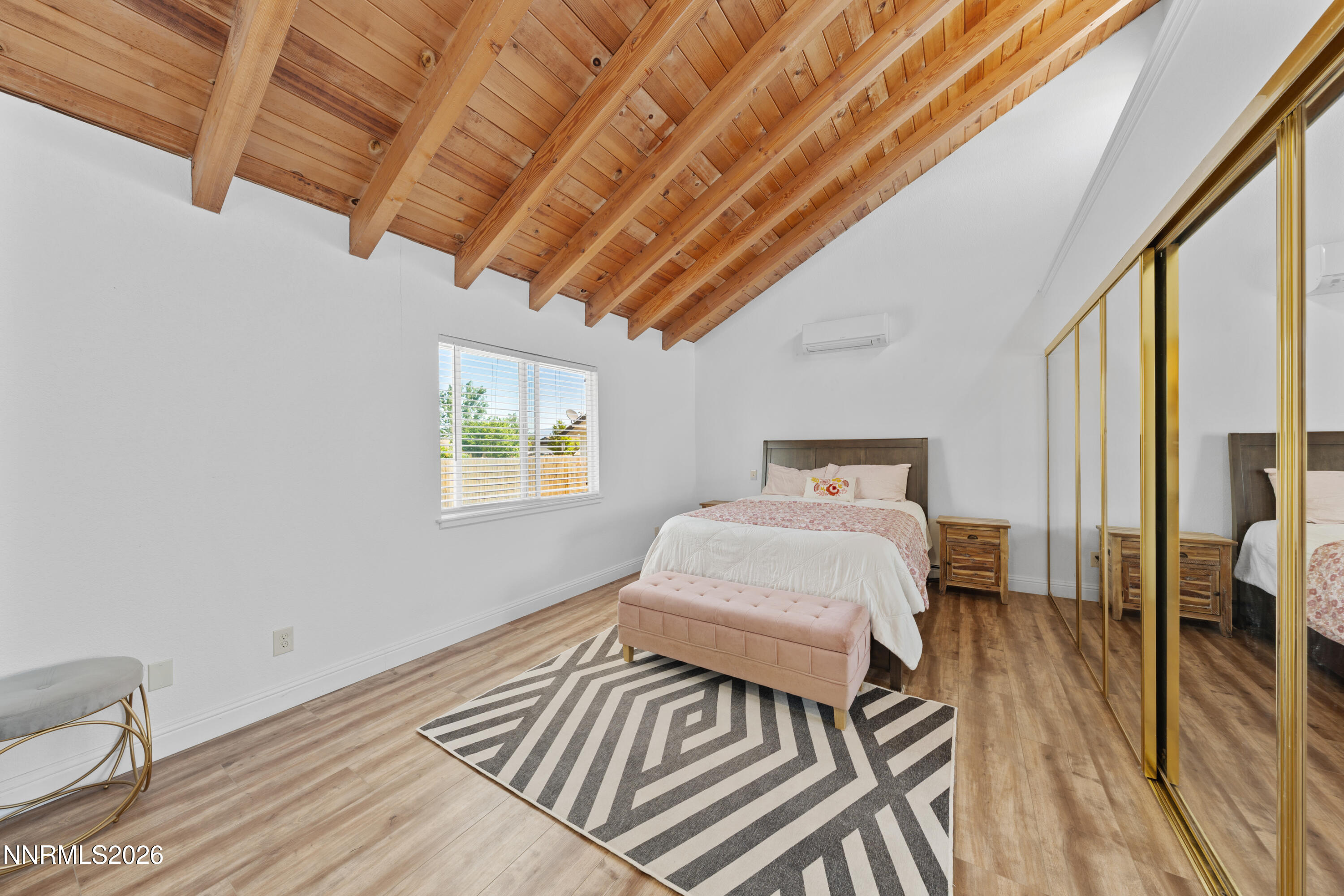 693 Lassen Way Property Photo 18