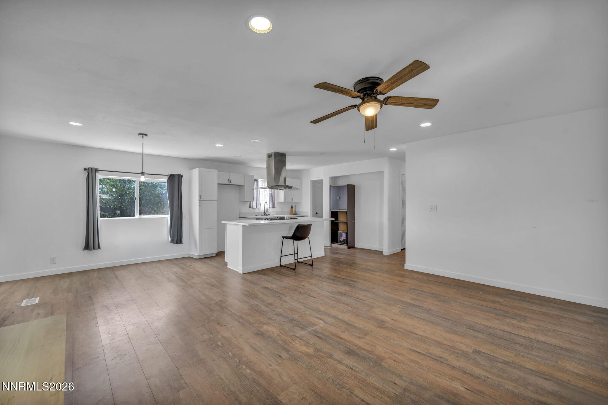 3715 Deodar Street Property Photo 9
