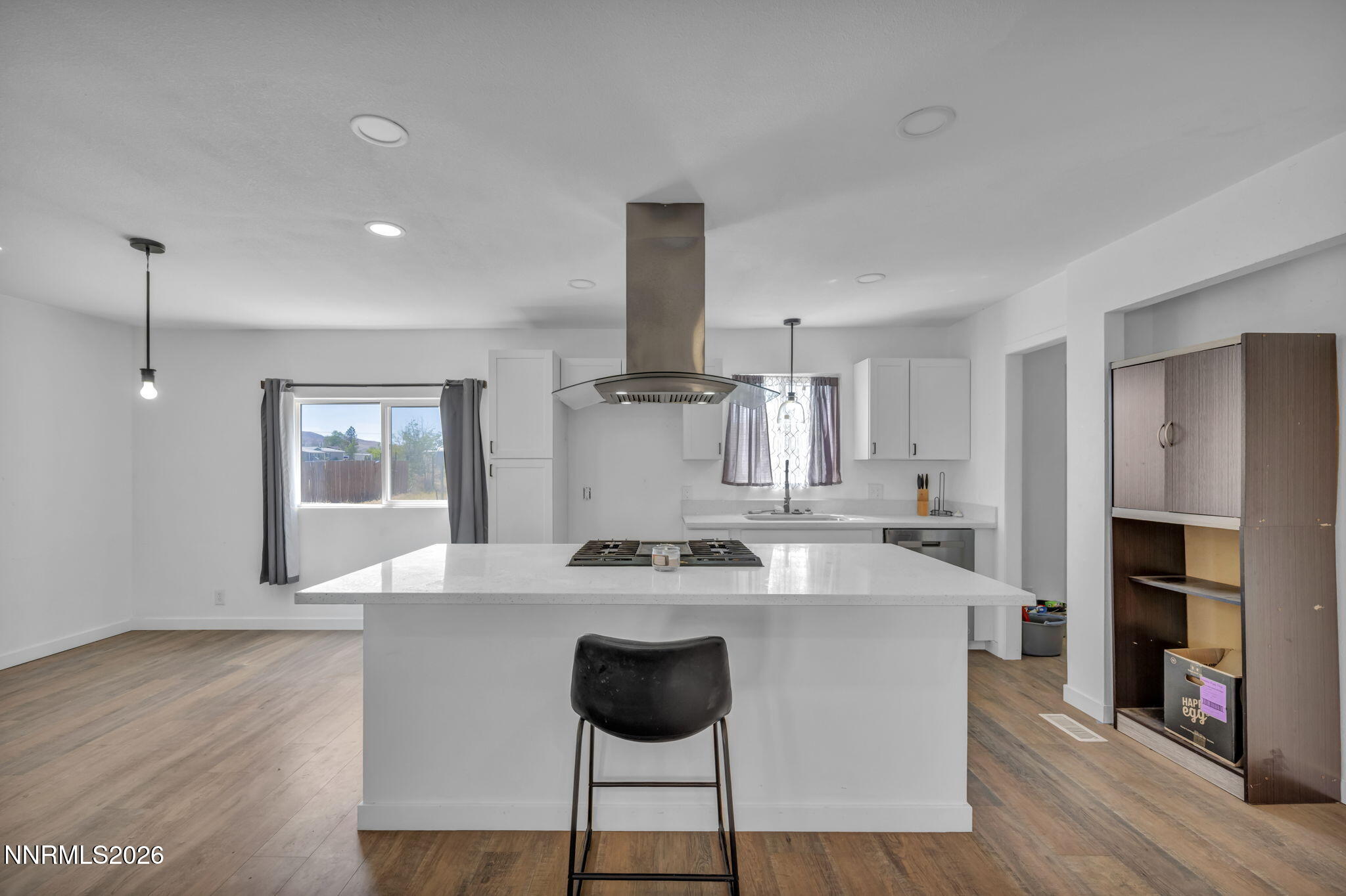 3715 Deodar Street Property Photo 16