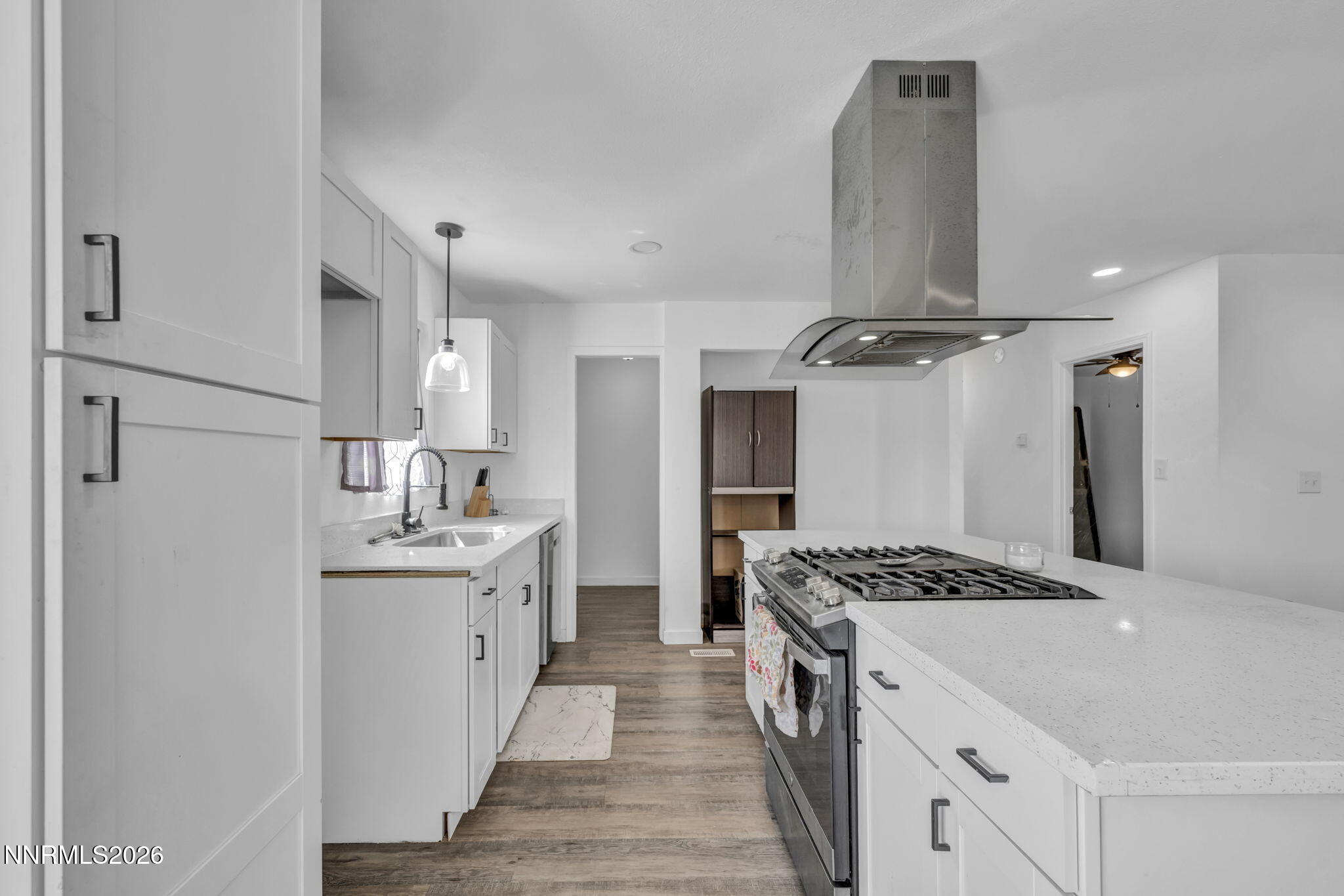 3715 Deodar Street Property Photo 18