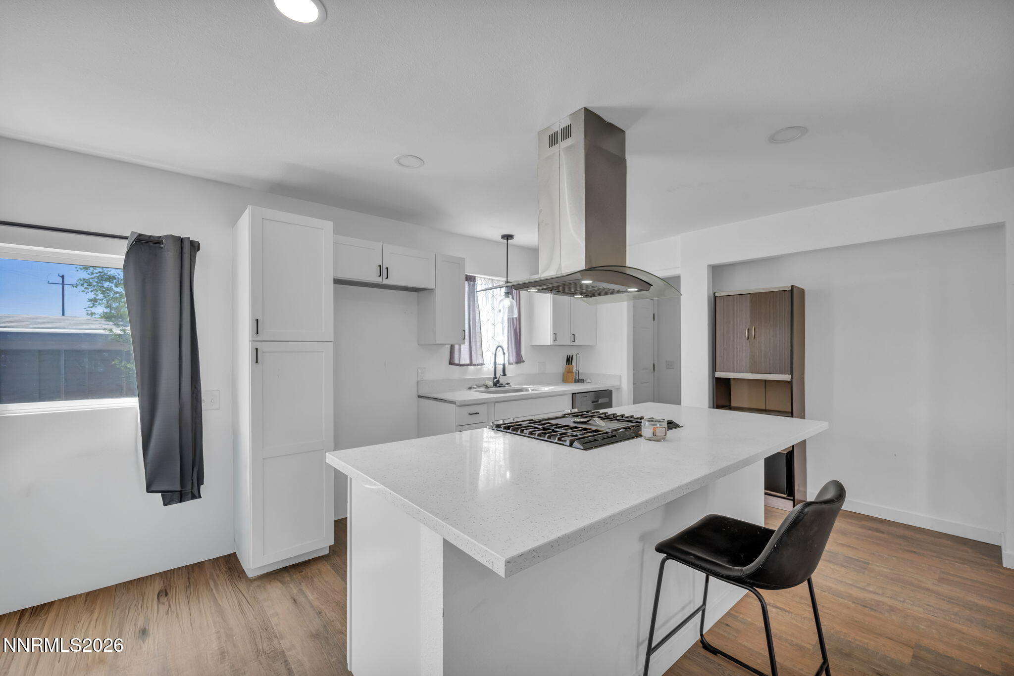 3715 Deodar Street Property Photo 19