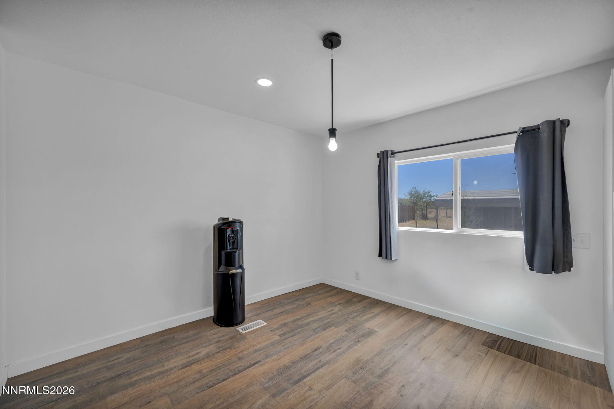 3715 Deodar Street Property Photo 20