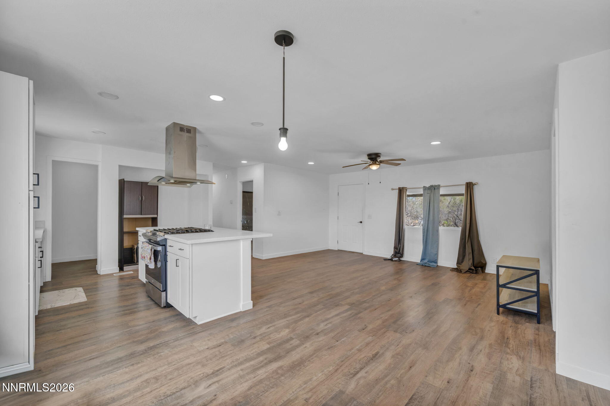 3715 Deodar Street Property Photo 29