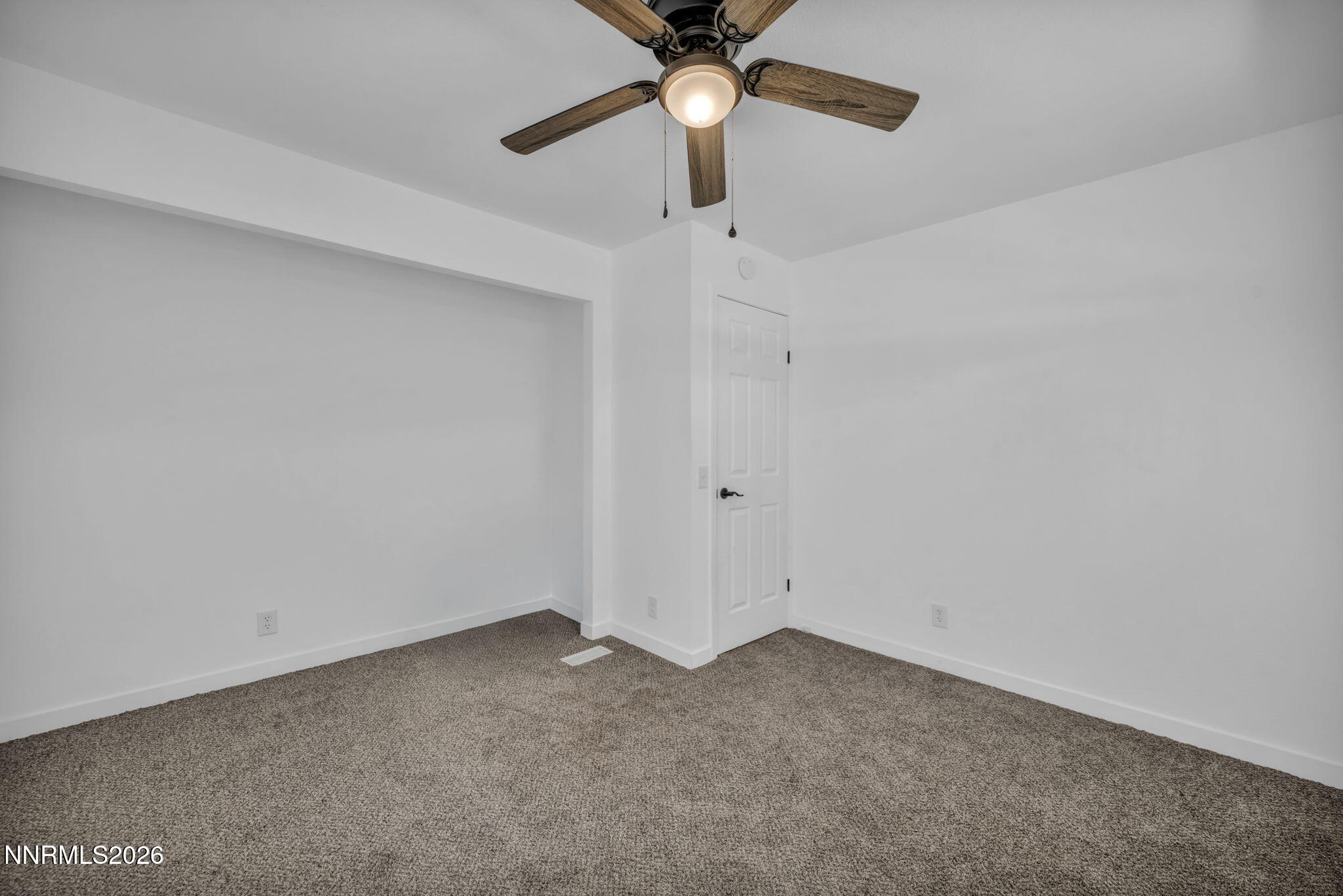 3715 Deodar Street Property Photo 32