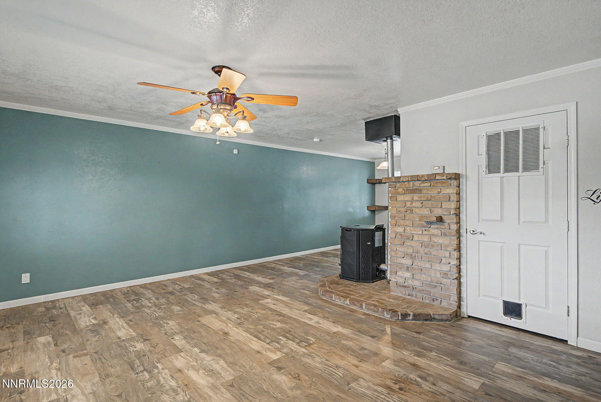 11577 Deodar Way Property Photo 11