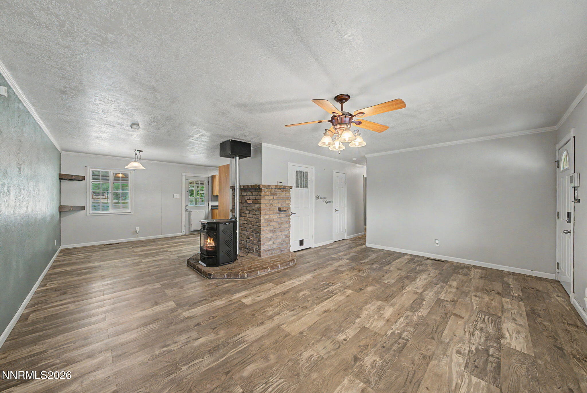11577 Deodar Way Property Photo 12