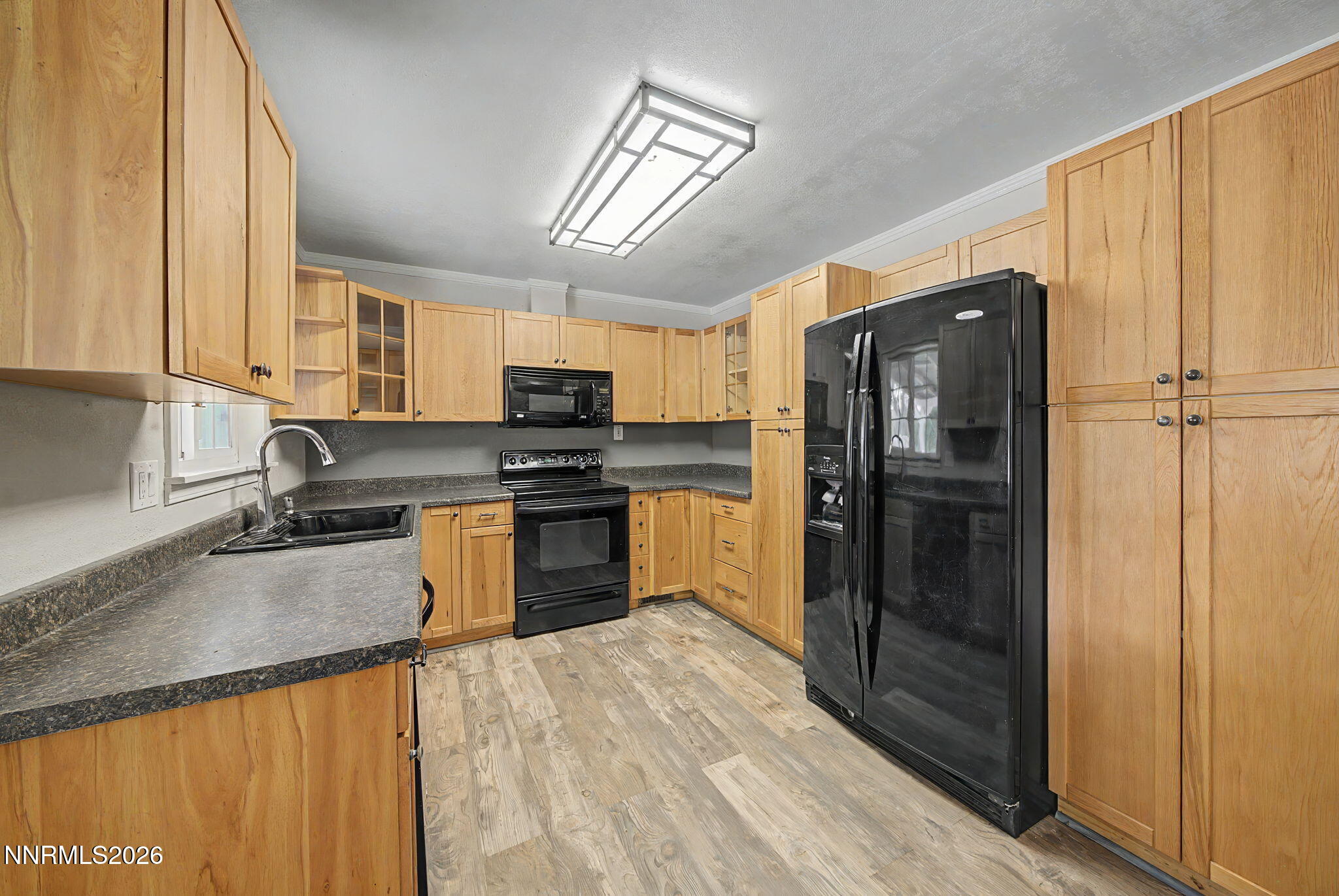 11577 Deodar Way Property Photo 15