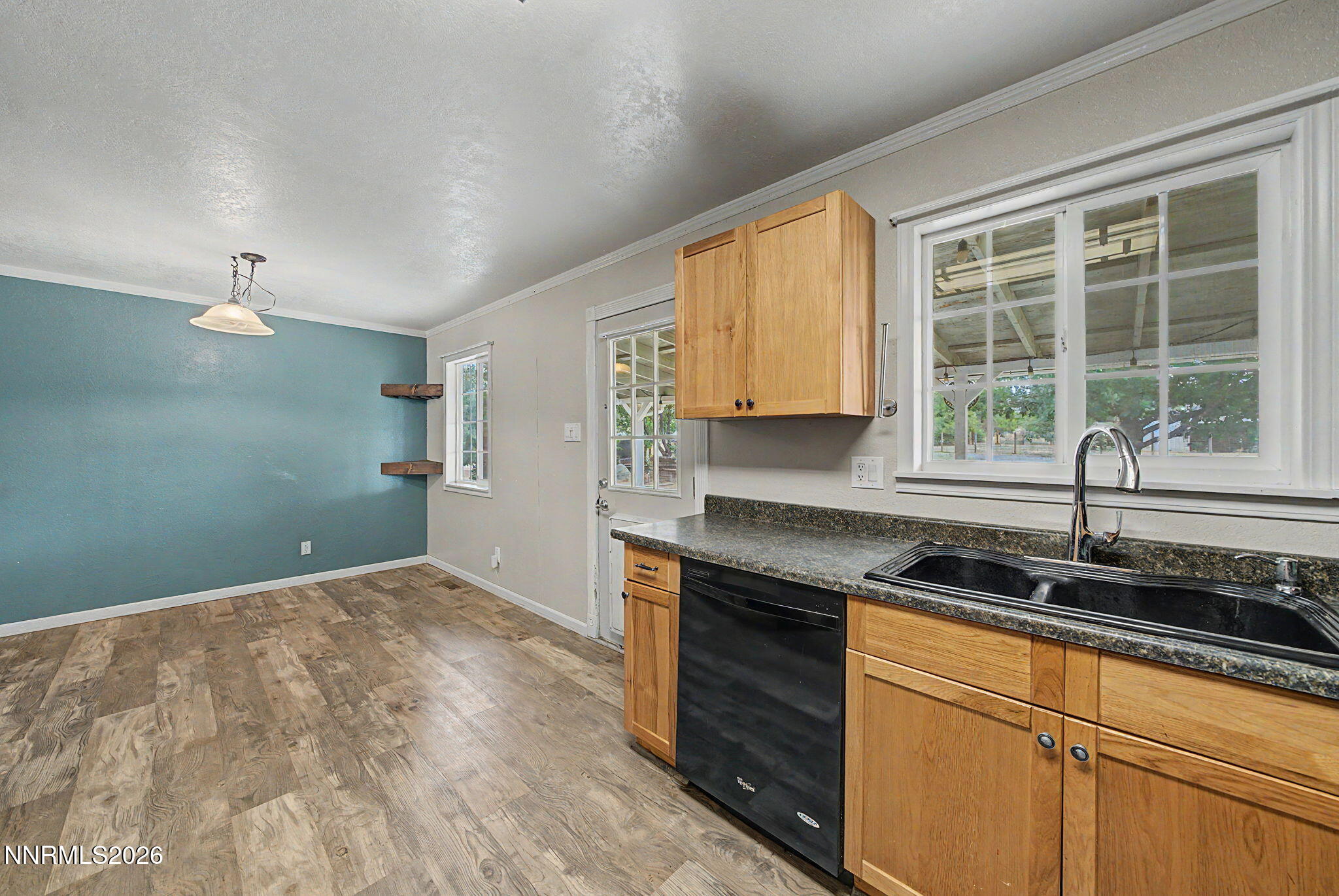 11577 Deodar Way Property Photo 17
