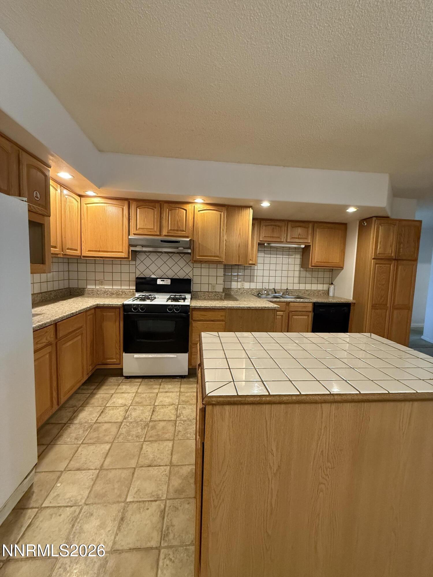 8175 Stinson Boulevard Property Photo 56