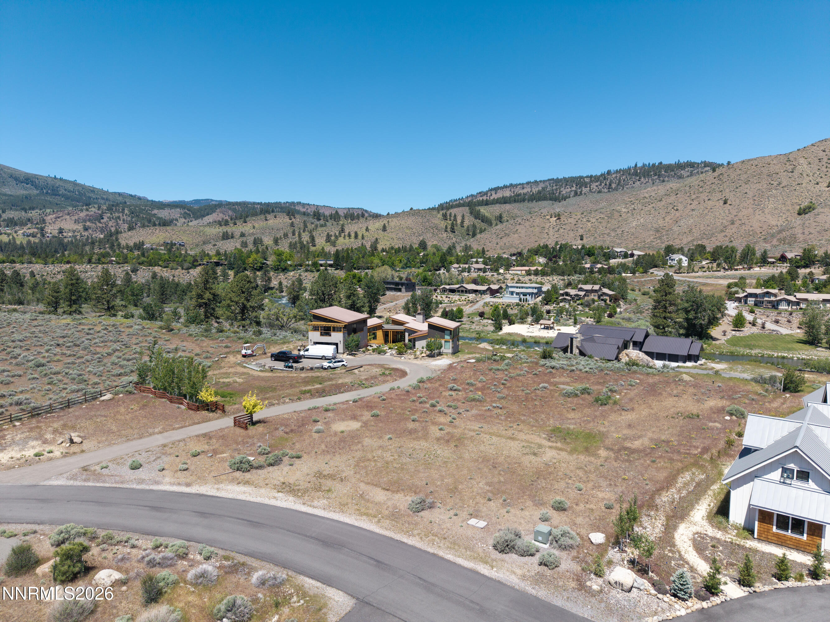 421 River Pines Drive Property Photo 3