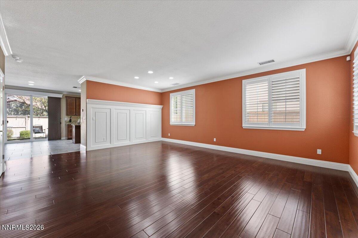 10825 Pebble Hill Drive Property Photo 4
