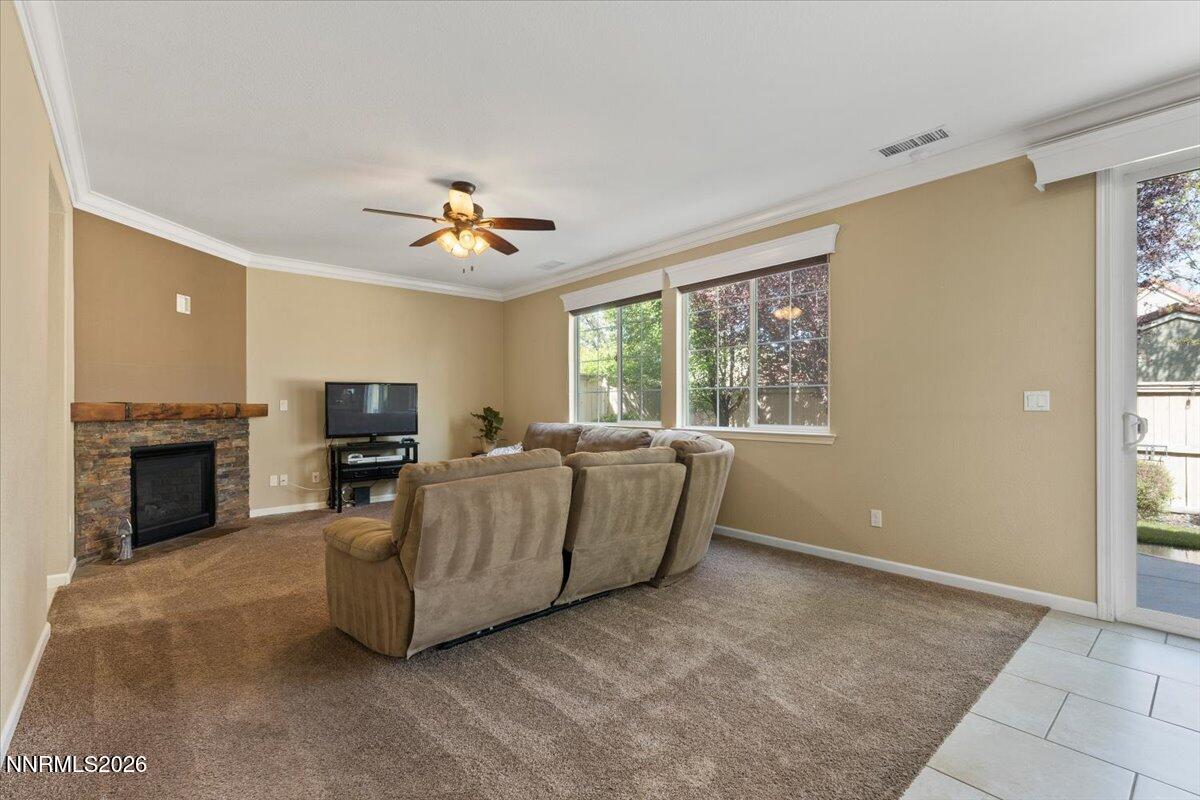 10825 Pebble Hill Drive Property Photo 9