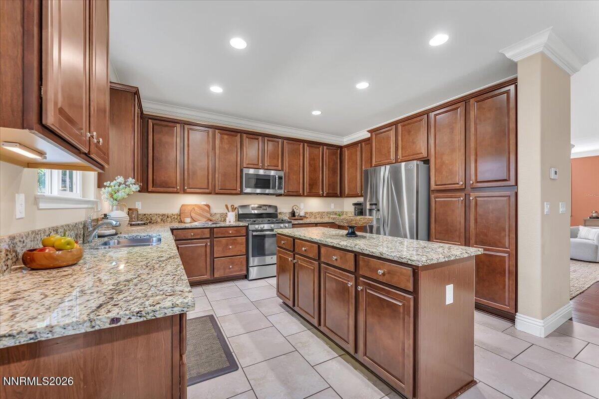 10825 Pebble Hill Drive Property Photo 9