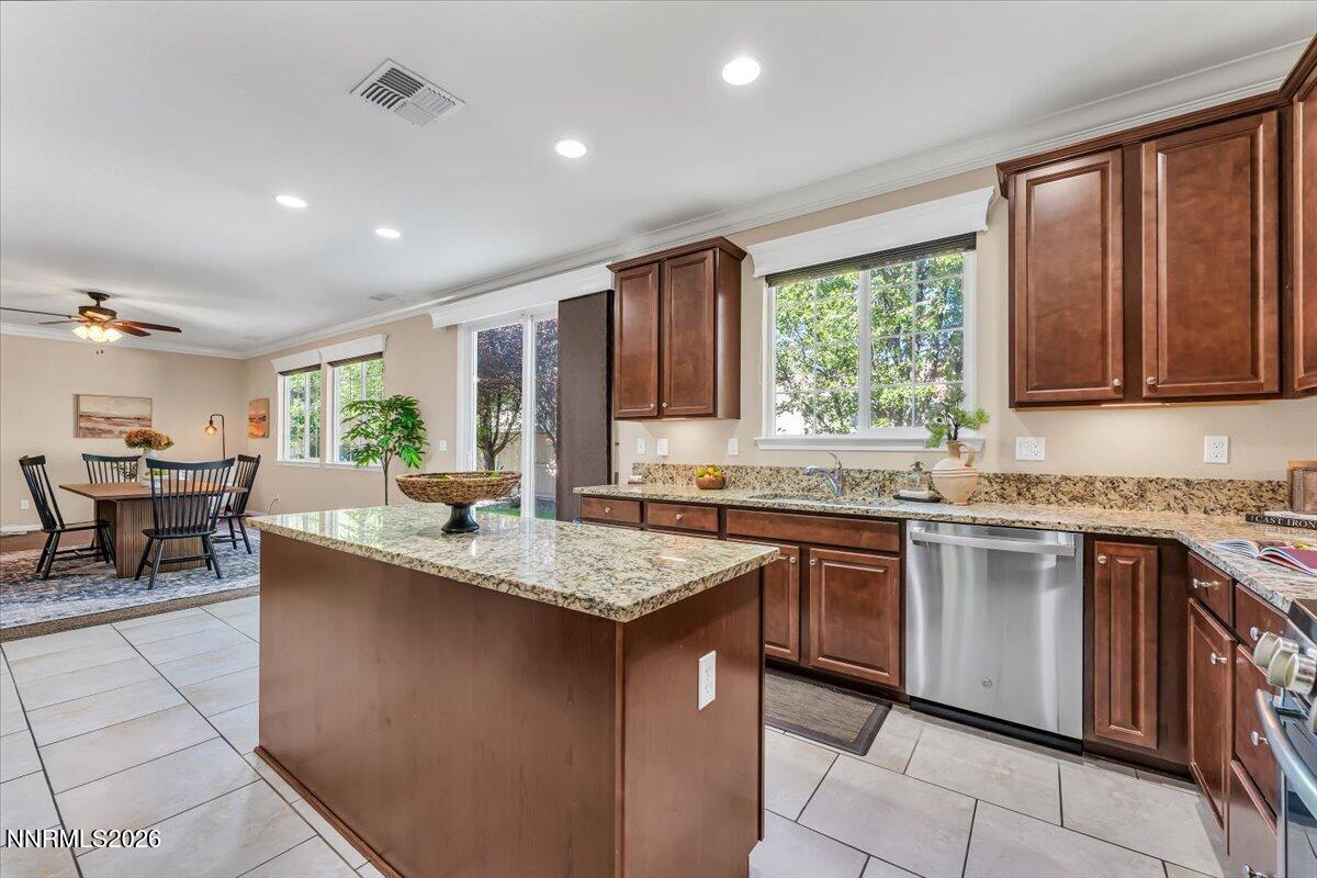 10825 Pebble Hill Drive Property Photo 11