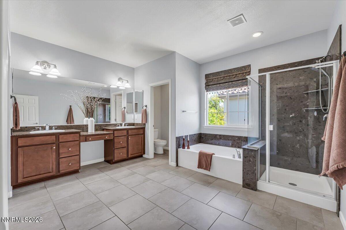 10825 Pebble Hill Drive Property Photo 23