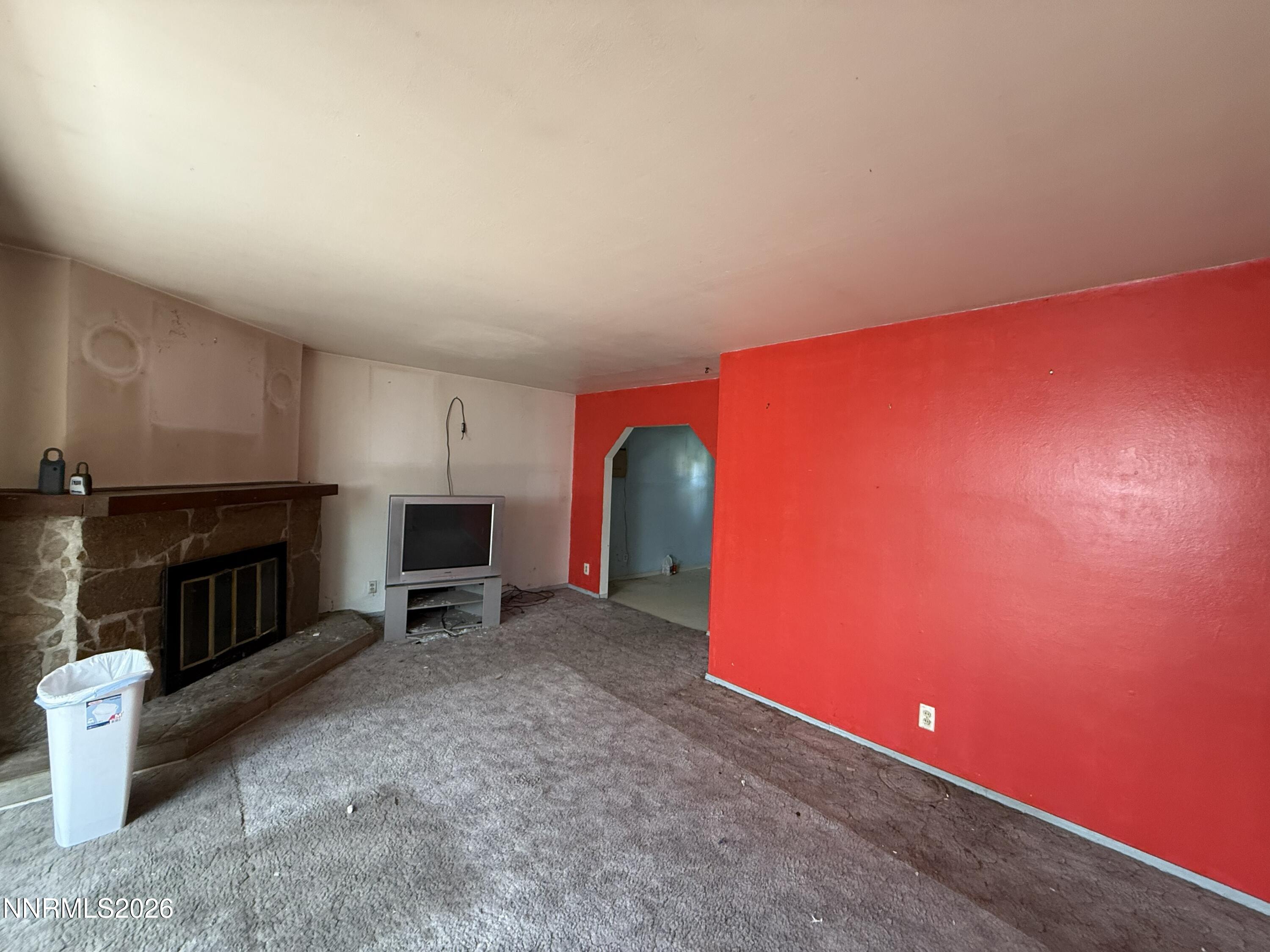 18 E P Street Property Photo 4