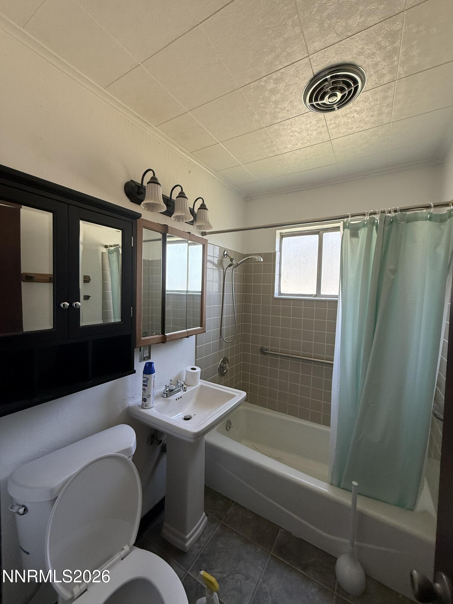 18 E P Street Property Photo 14