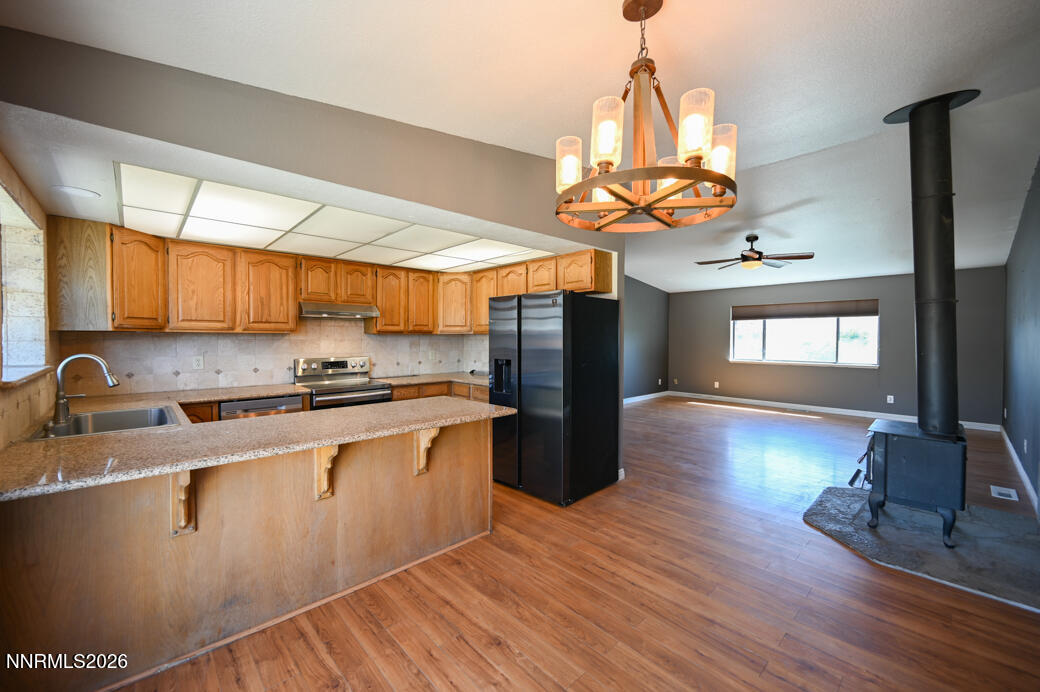 710 Bowles Lane Property Photo 8