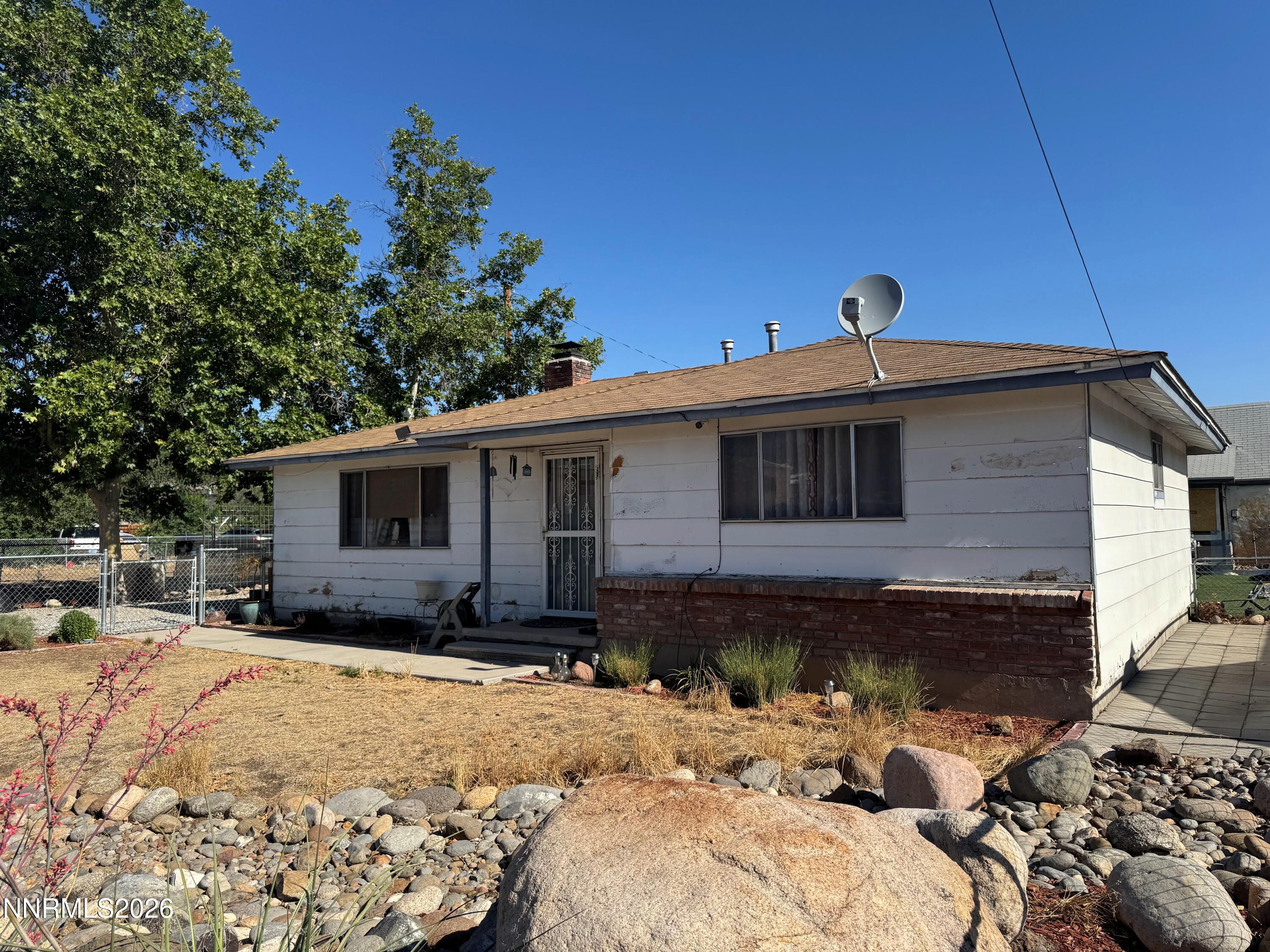 1449 E 7th Street Property Photo 1