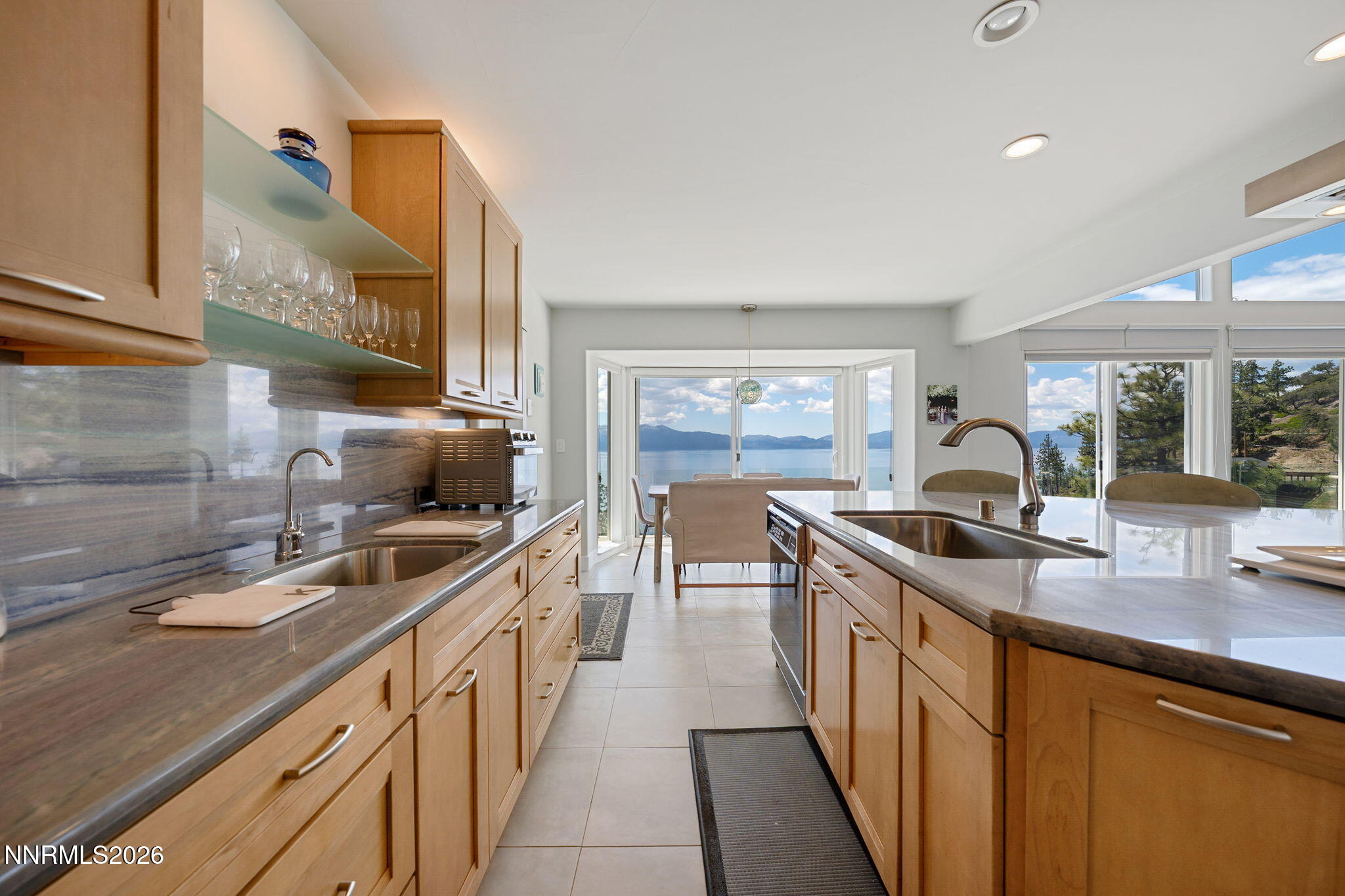 1348 Winding Way Property Photo 17