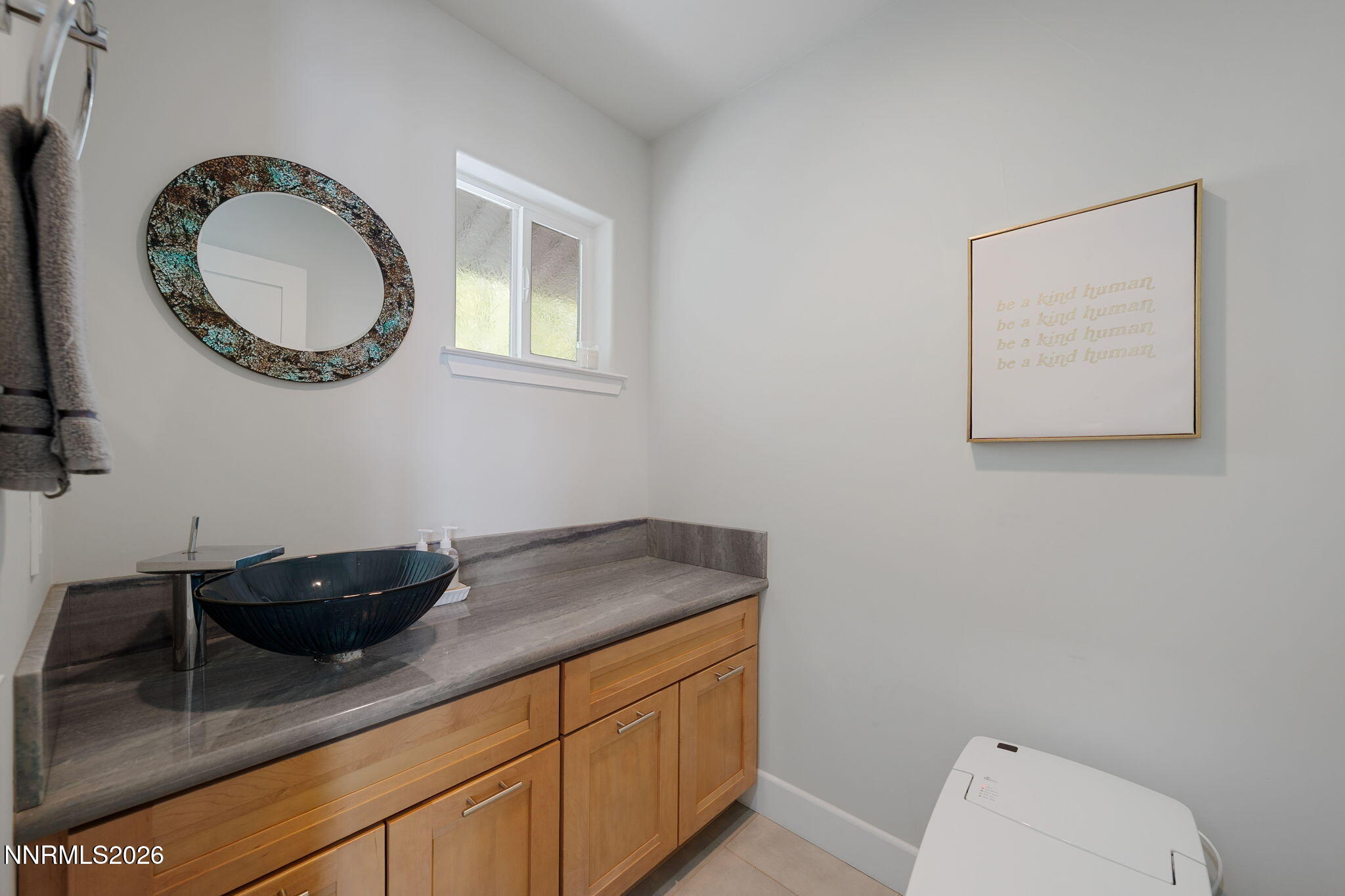 1348 Winding Way Property Photo 19