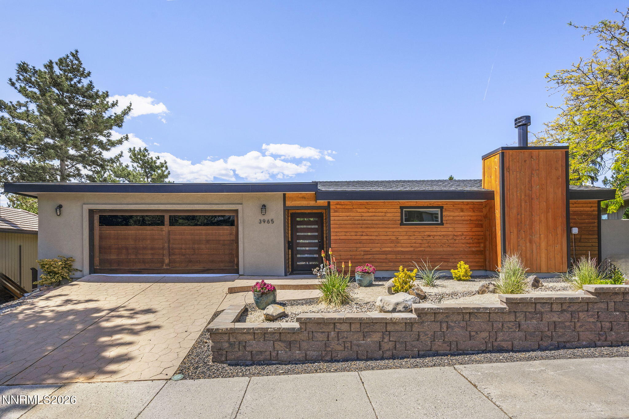 3965 Skyline Boulevard Property Photo 1