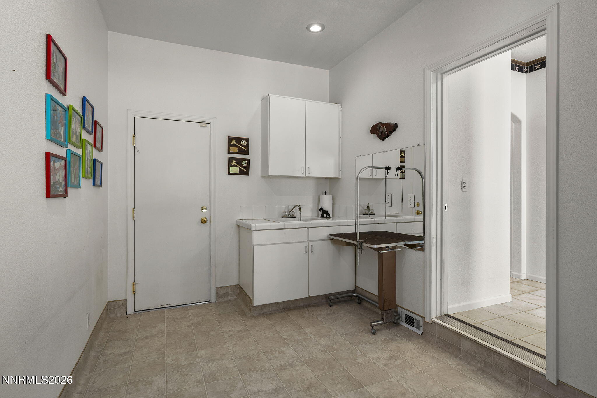 1260 Flanders Road Property Photo 16
